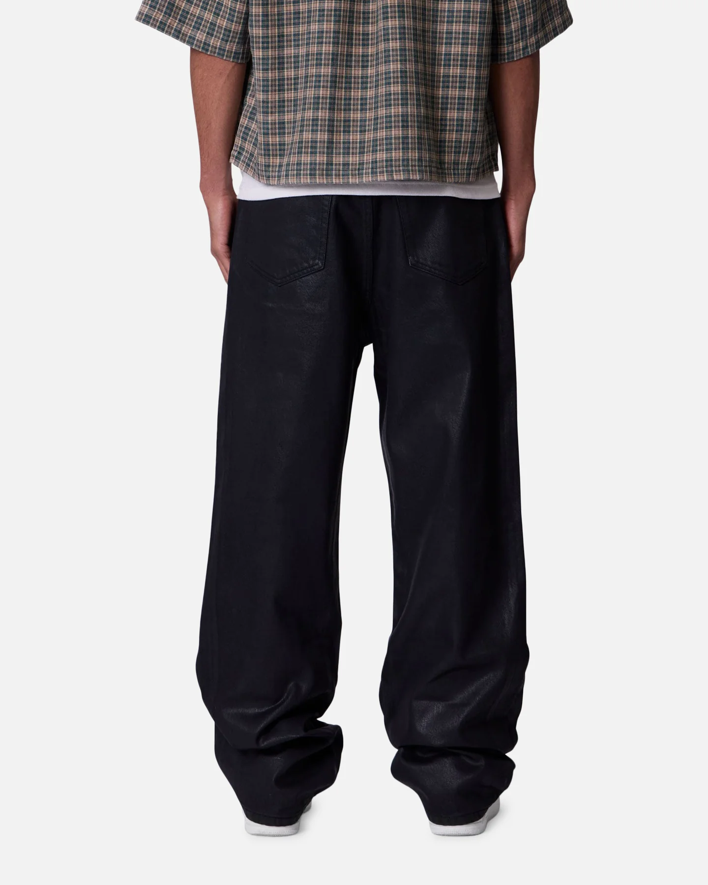 MNML Ultra Baggy Denim Jeans Waxed Black - Image 4