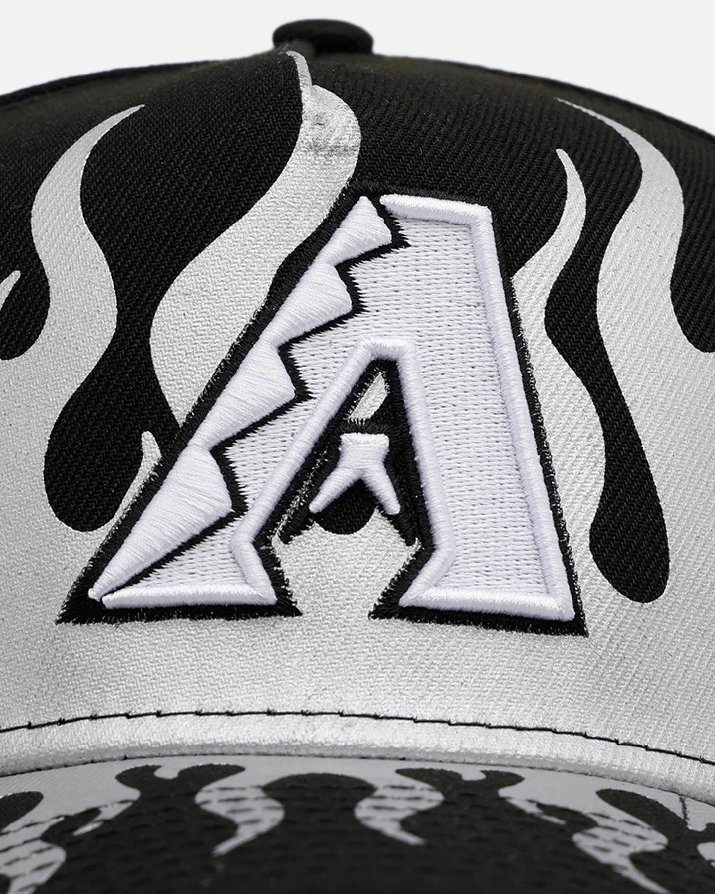 New Era Arizona Diamondbacks 'Metallic Flames' 9FORTY A-Frame Snapback Black/Silver - Image 5