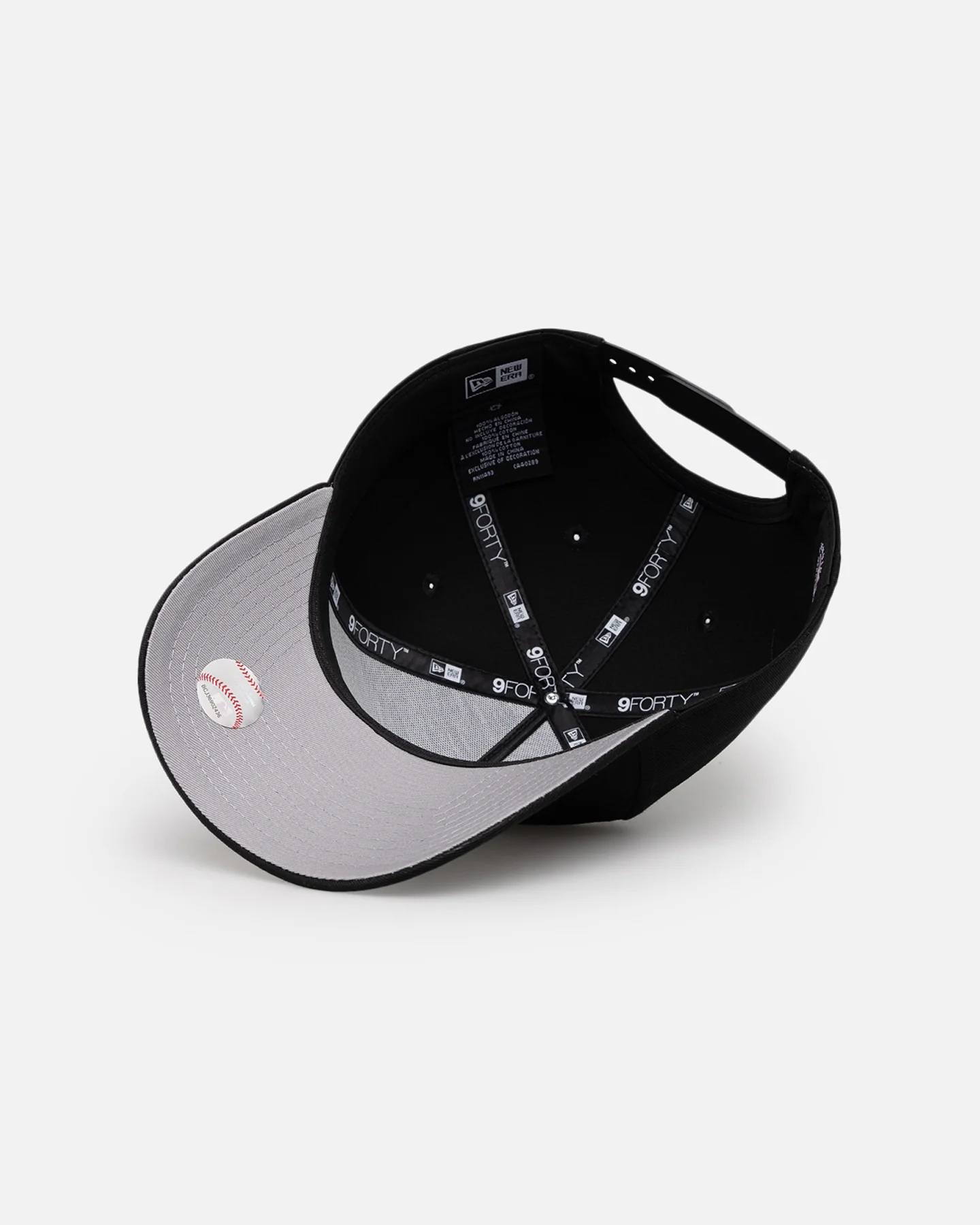 New Era Atlanta Braves 'Gothic Arch' 9FORTY A-Frame Snapback Black/White - Image 6