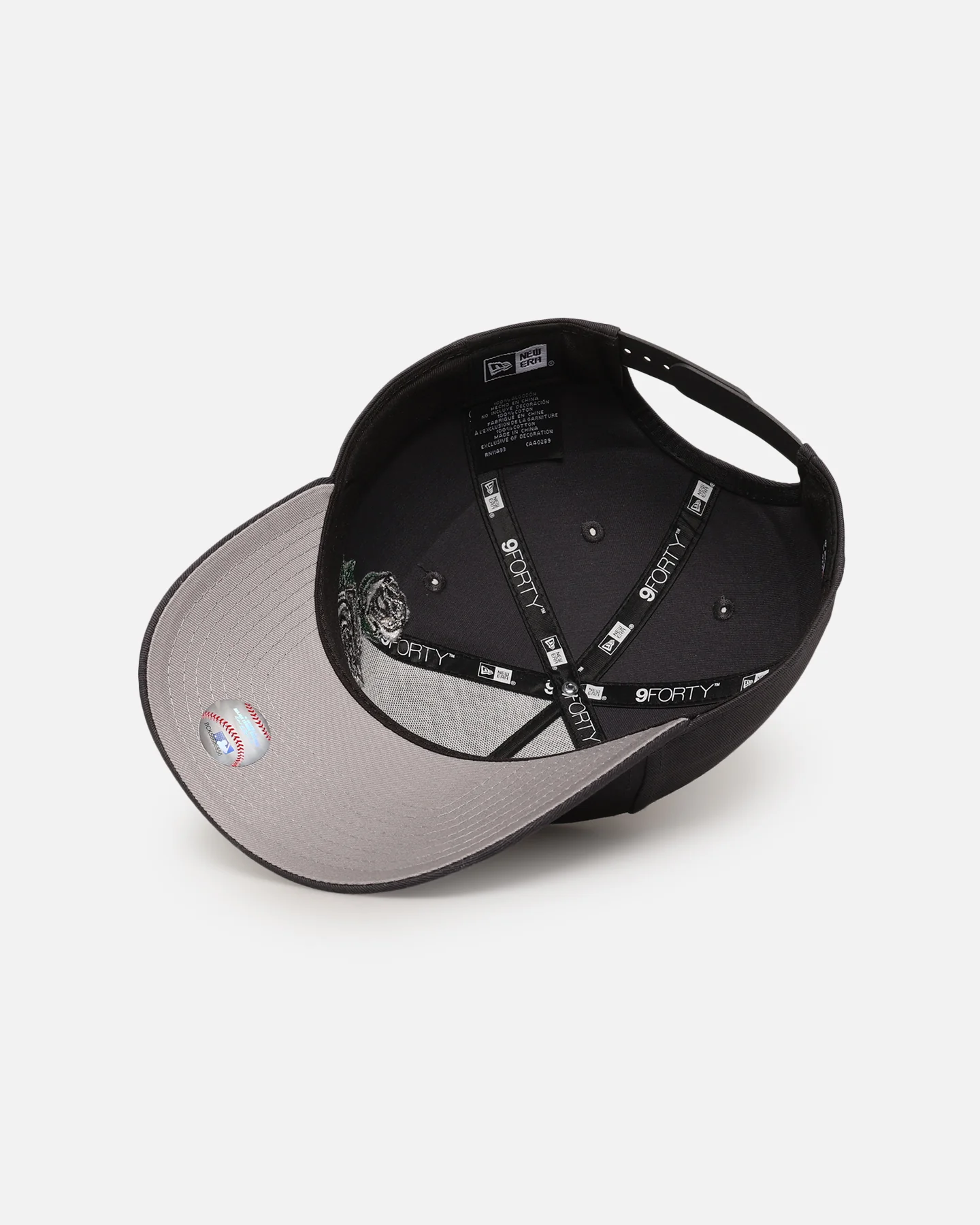 New Era Atlanta Braves 'Gray Tonal Roses' 9FORTY A-Frame Snapback Gray - Image 6