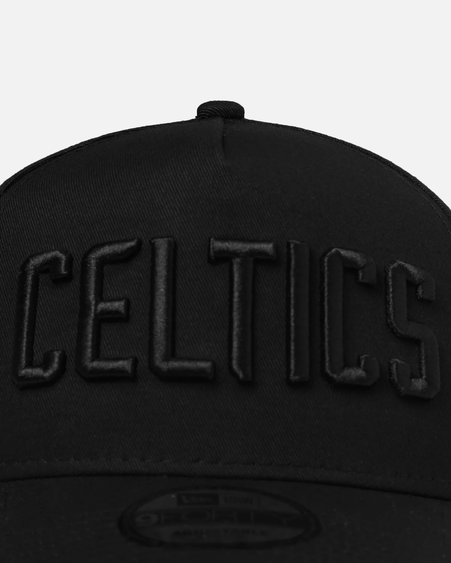 New Era Boston Celtics 'NBA Black On Black' 9FORTY A-Frame Snapback Black - Image 5