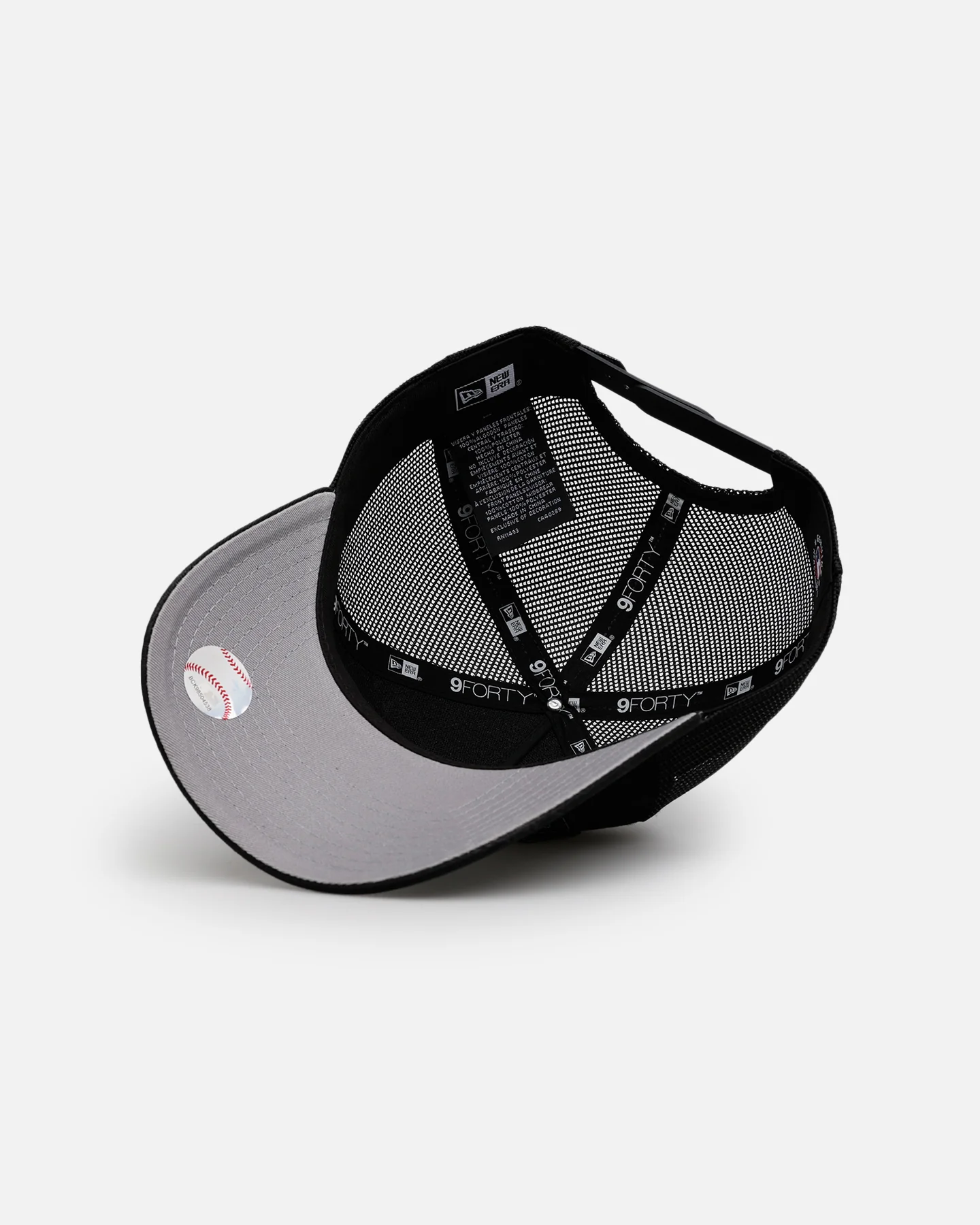 New Era Boston Red Sox 'Distressed' 9FORTY A-Frame Trucker Snapback Black/White - Image 6