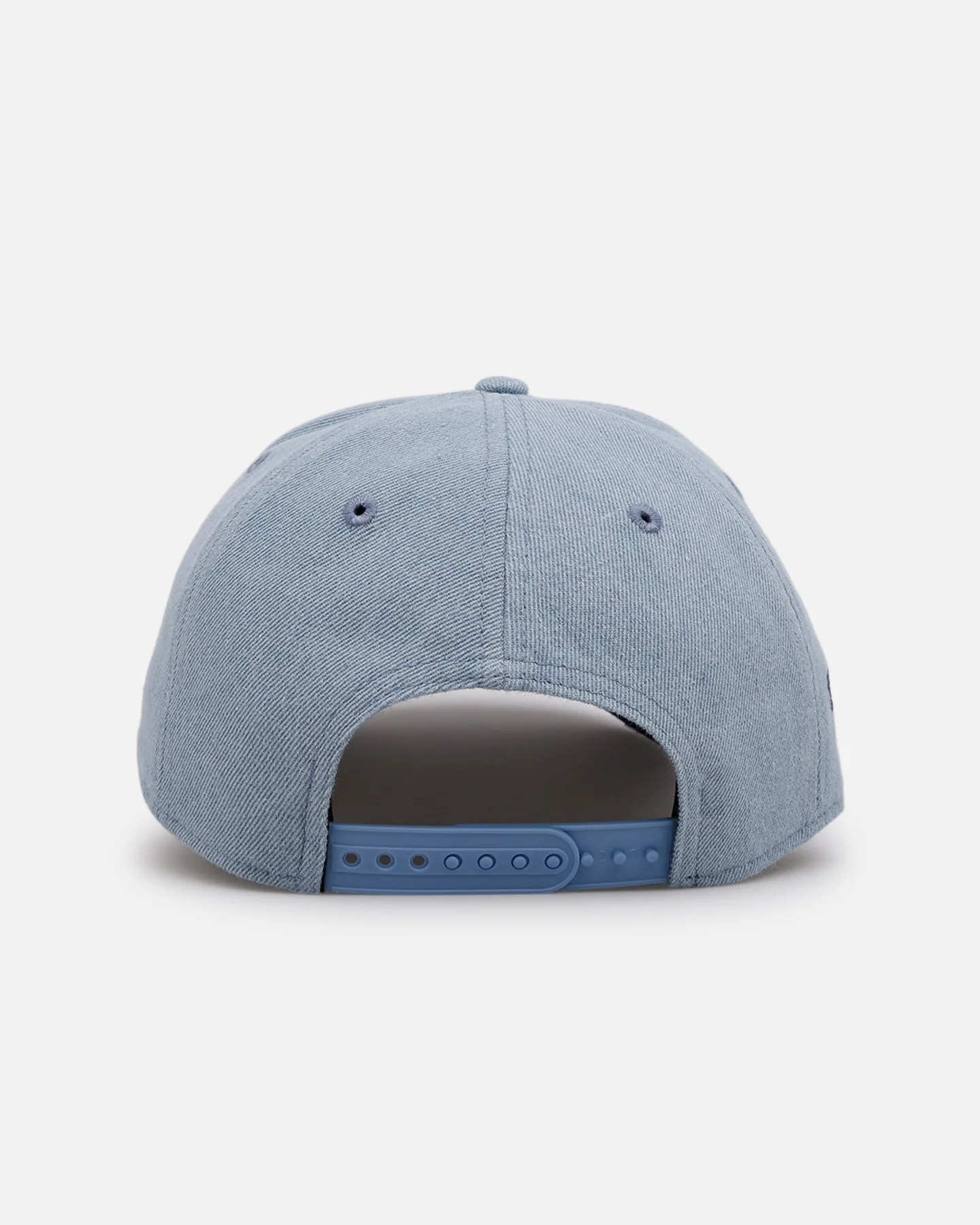 New Era Boston Red Sox 'Distressed Denim' 9FORTY A-Frame Snapback Light Wash Denim - Image 2