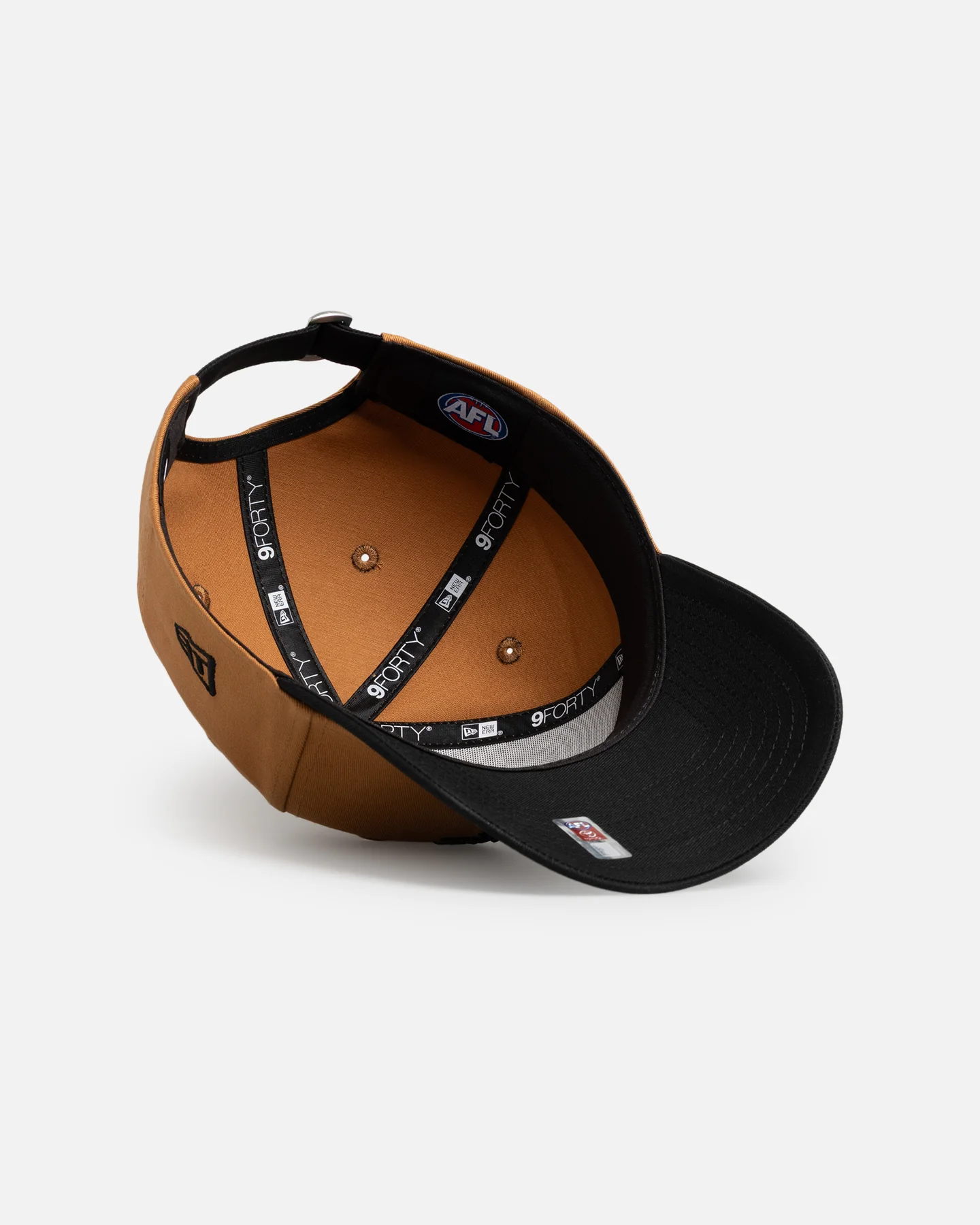 New Era Brisbane Lions 'AFL 2026' 9FORTY Strapback Med Beige - Image 6