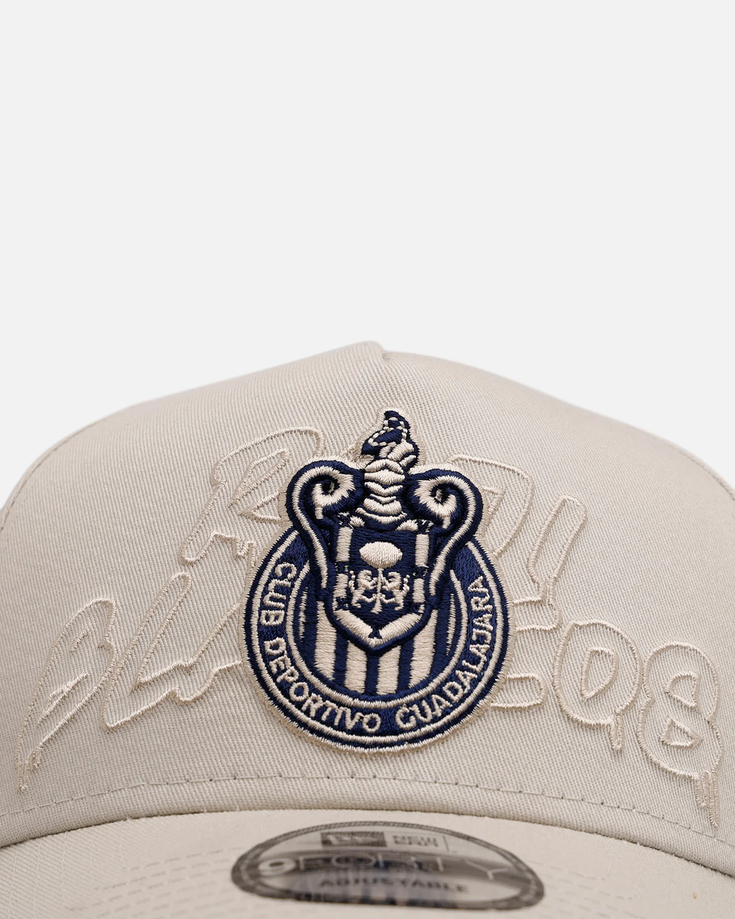 New Era C.D. Guadalajara 'Mexico Spring Delivery' 9FORTY A-Frame Snapback Chrome - Image 5