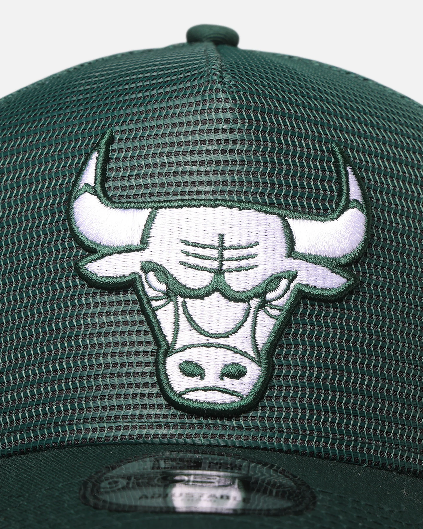 New Era Chicago Bulls 'Polychromatic Mesh' 9FORTY A-Frame Snapback Dark Green - Image 5