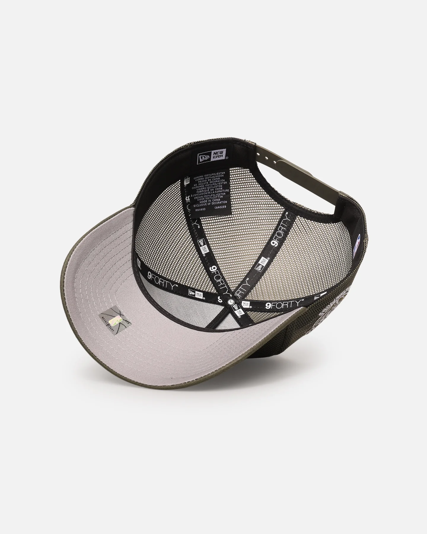 New Era Chicago Bulls 'Polychromatic Mesh' 9FORTY A-Frame Snapback New Olive - Image 6