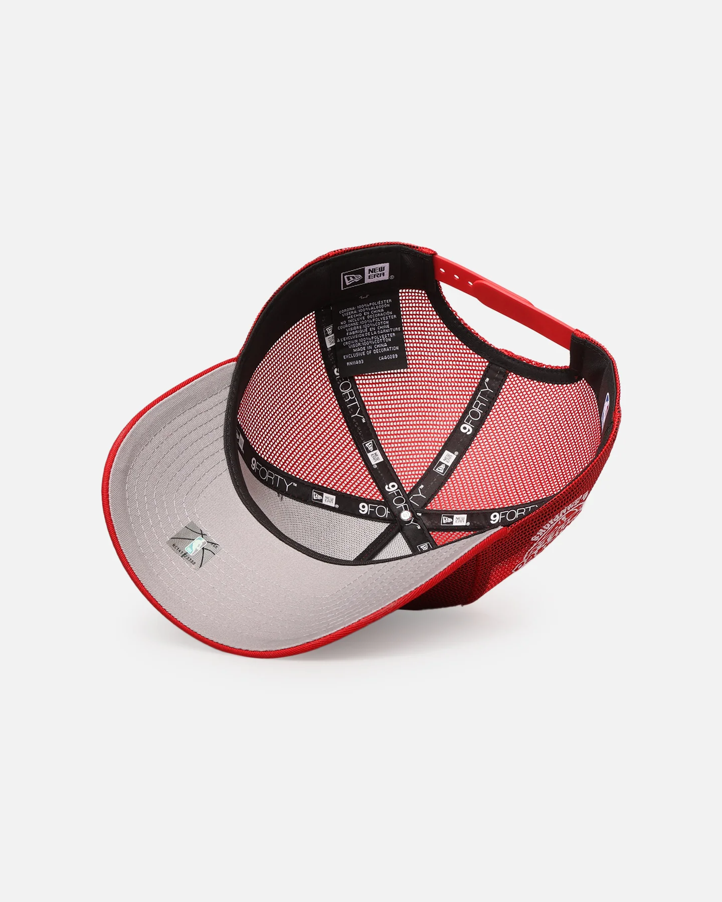 New Era Chicago Bulls 'Polychromatic Mesh' 9FORTY A-Frame Snapback Scarlet - Image 6