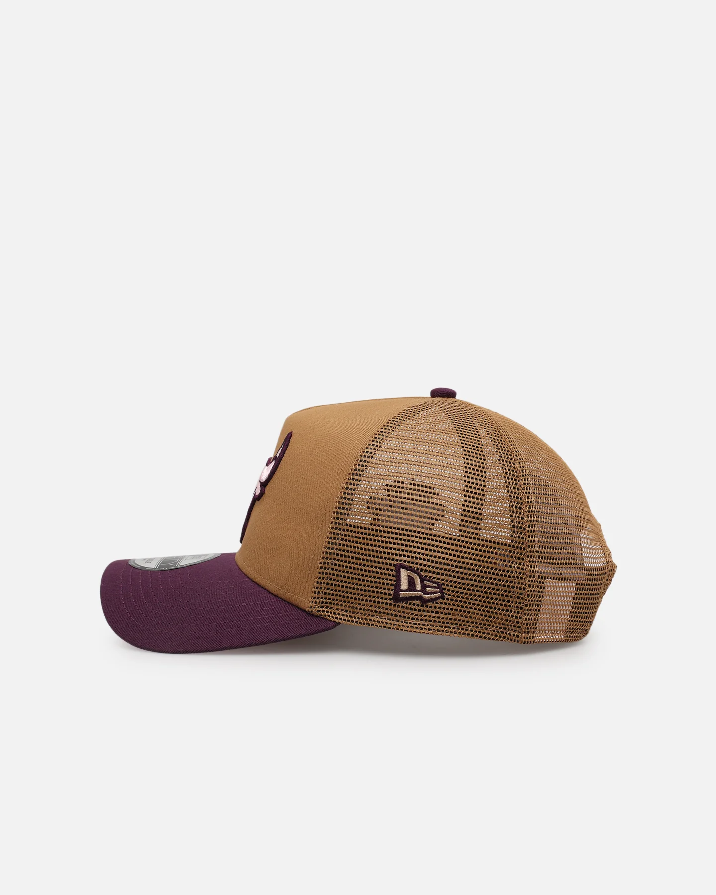 New Era Chicago Bulls 'Rustic Rose' 9FORTY A-Frame Trucker Snapback Wheat - Image 4