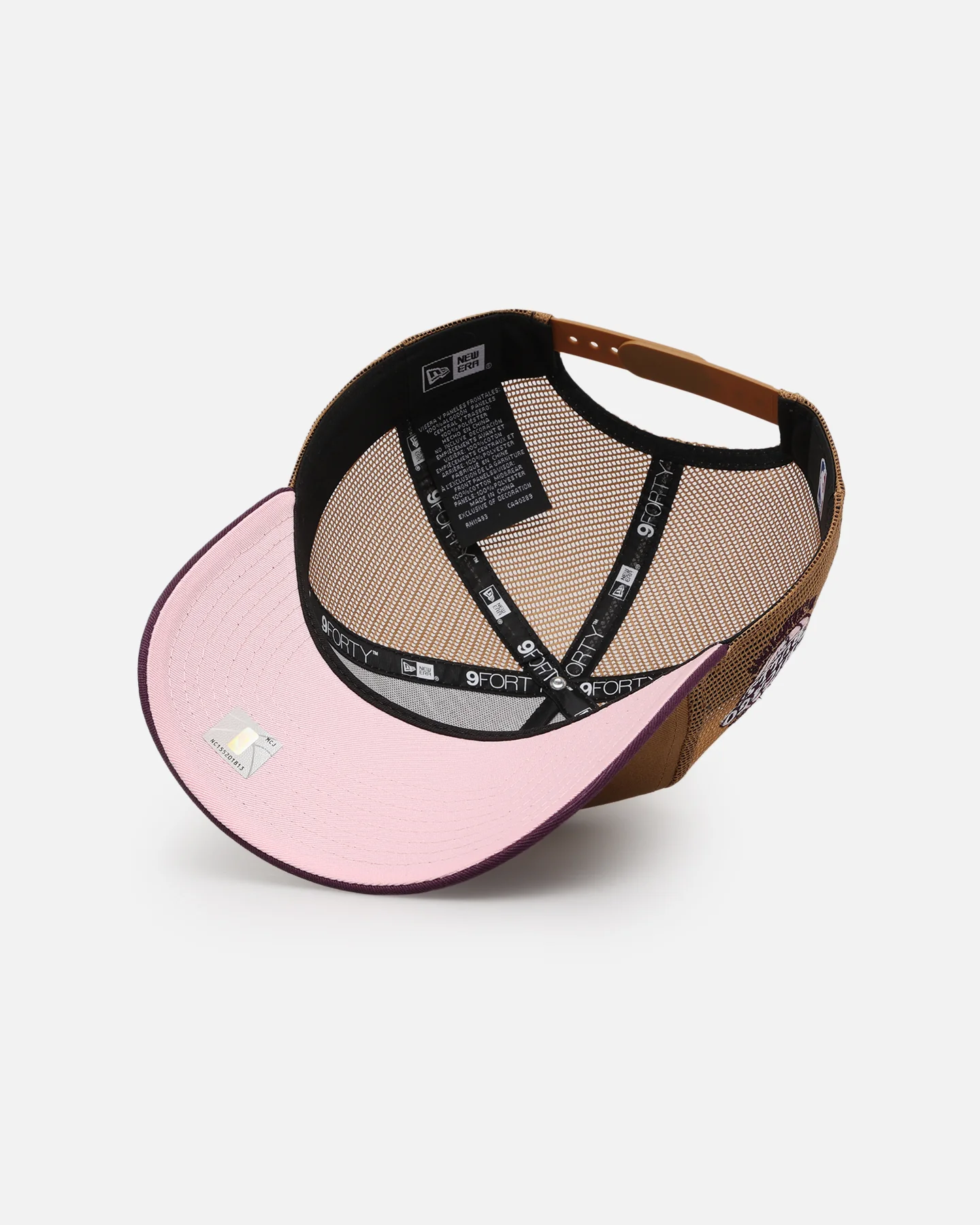 New Era Chicago Bulls 'Rustic Rose' 9FORTY A-Frame Trucker Snapback Wheat - Image 6