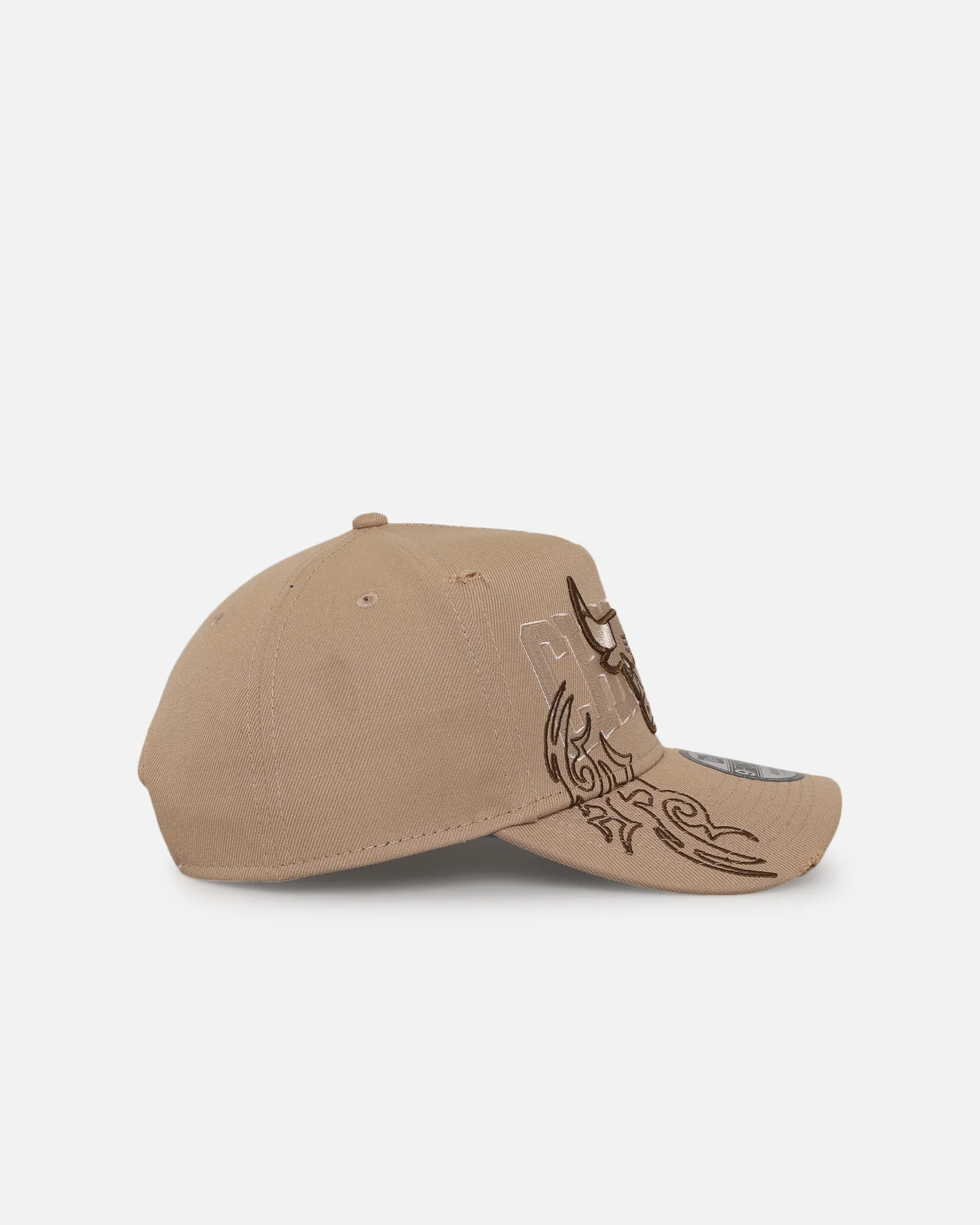 New Era Chicago Bulls 'Tribal' 9FORTY A-Frame Snapback Camel - Image 3