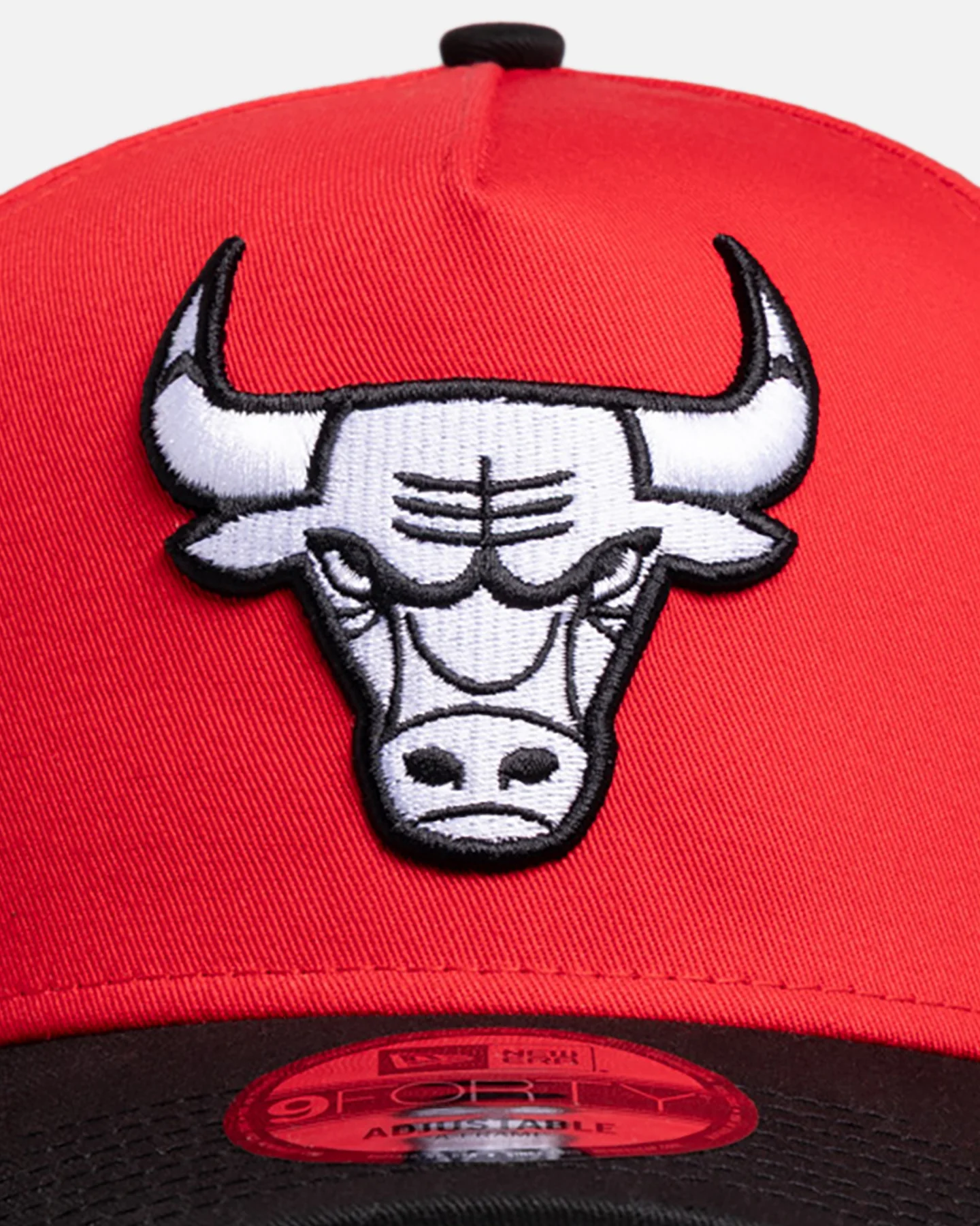 New Era Chicago Bulls 'Two-Tone' 9FORTY A-Frame Snapback Red/Black - Image 5