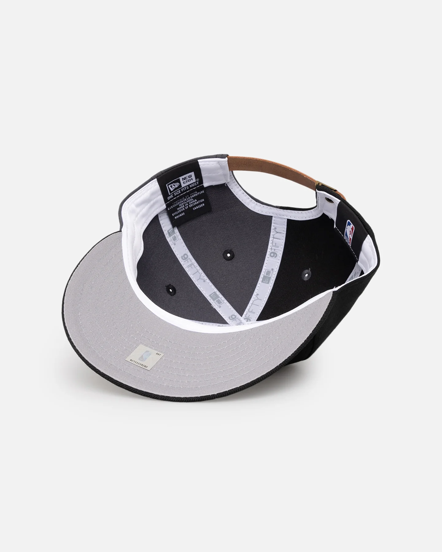 New Era Chicago Bulls 'Woollen Shades' 9FIFTY High Crown Strapback OTC - Image 6
