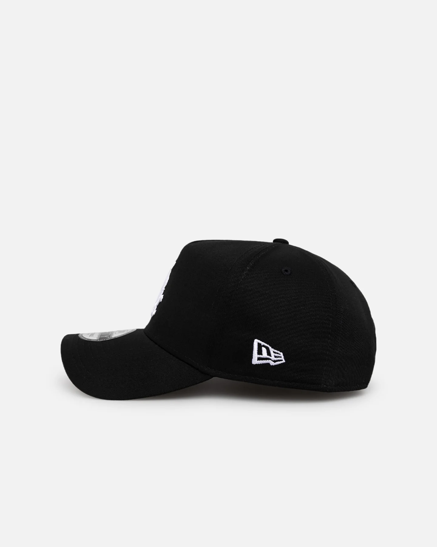 New Era Chicago White Sox 'Black/White' 9FORTY A-Frame Snapback Black/White - Image 4