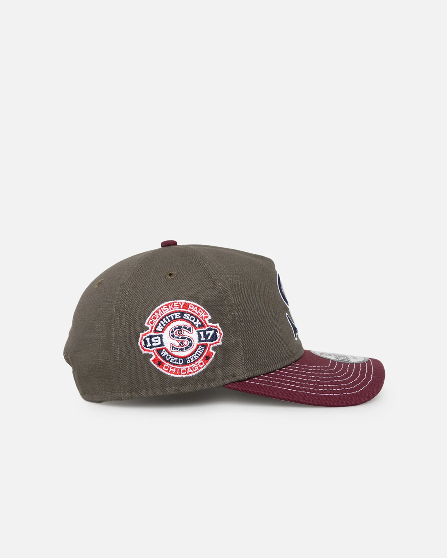 New Era Chicago White Sox 'Contrast Visor' Pre-Curved Golfer Snapback Moss/Maroon - Image 3