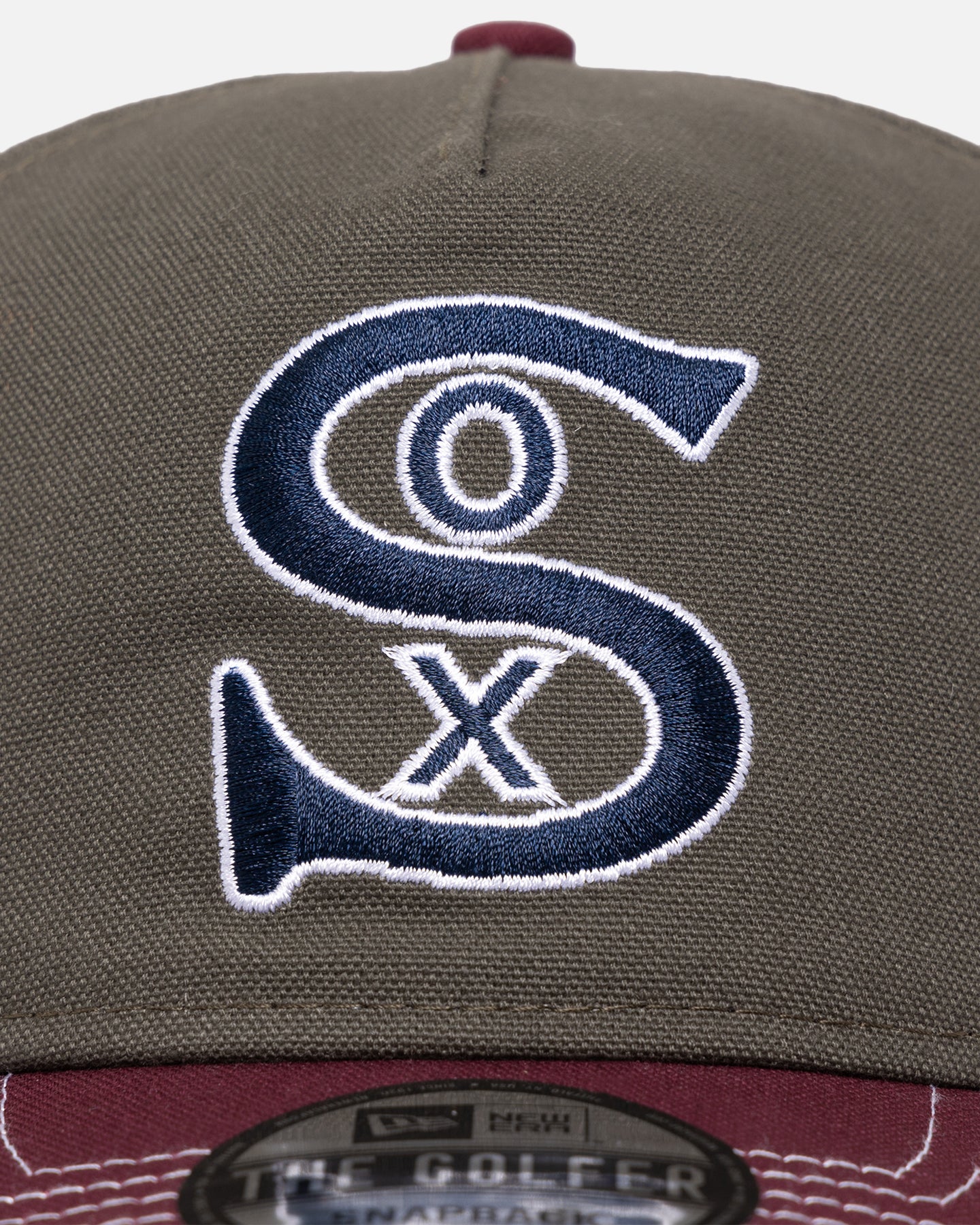 New Era Chicago White Sox 'Contrast Visor' Pre-Curved Golfer Snapback Moss/Maroon - Image 5