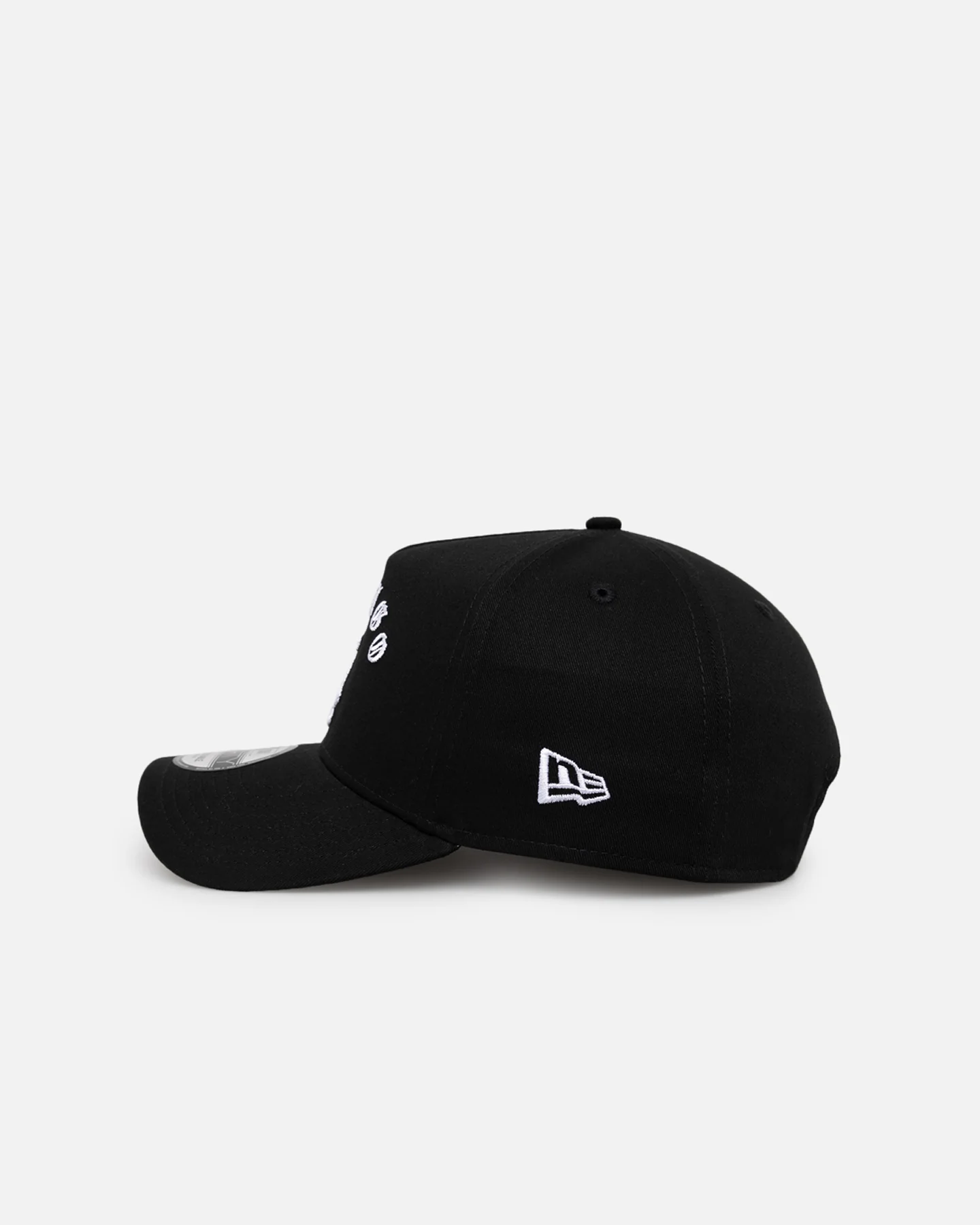 New Era Chicago White Sox 'Gothic Arch' 9FORTY A-Frame Snapback Black/White - Image 4