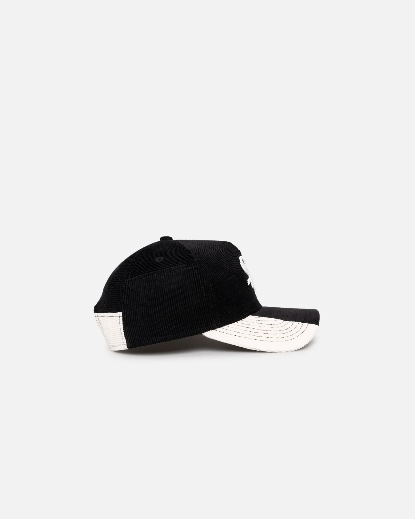 New Era Chicago White Sox 'Patchwork Corduroy' 9FORTY A-Frame Snapback Black/Cream - Image 4