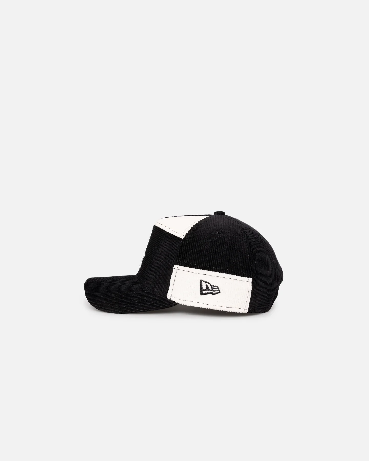 New Era Chicago White Sox 'Patchwork Corduroy' 9FORTY A-Frame Snapback Black/Cream - Image 5