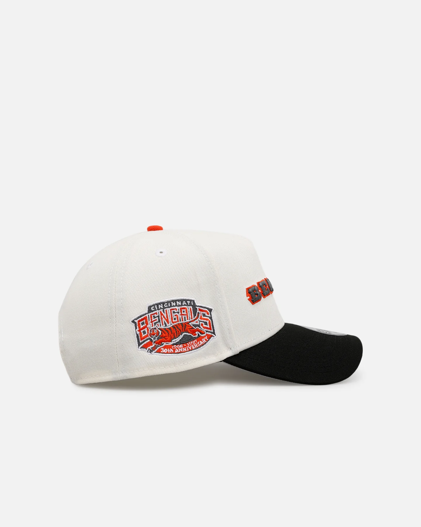 New Era Cincinnati Bengals 'Chrome Metallic Wordmark' 9FORTY A-Frame Snapback Chrome - Image 3