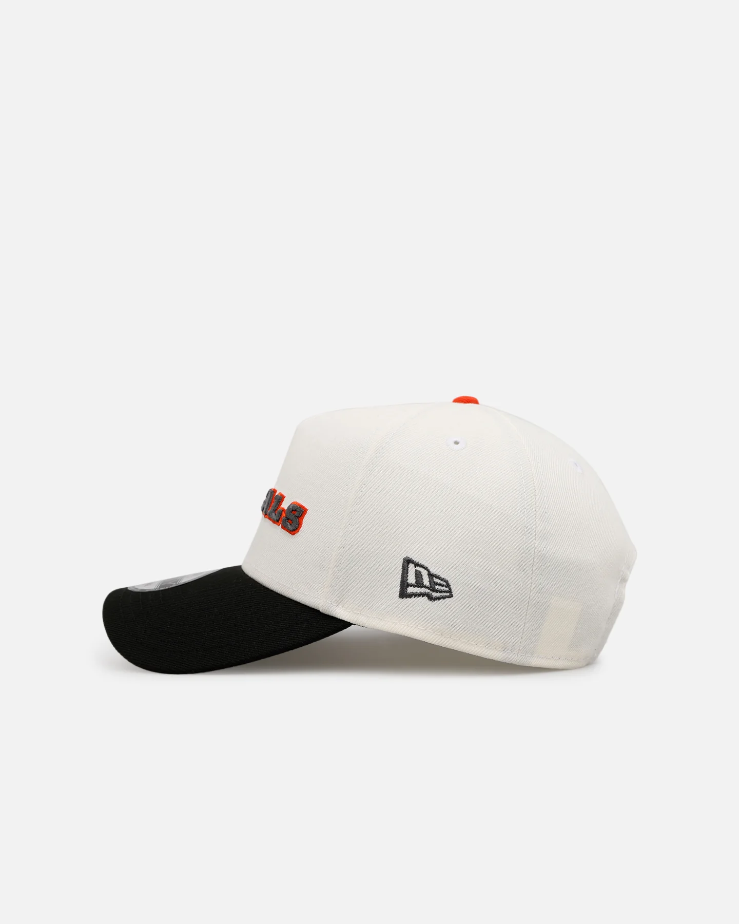 New Era Cincinnati Bengals 'Chrome Metallic Wordmark' 9FORTY A-Frame Snapback Chrome - Image 4