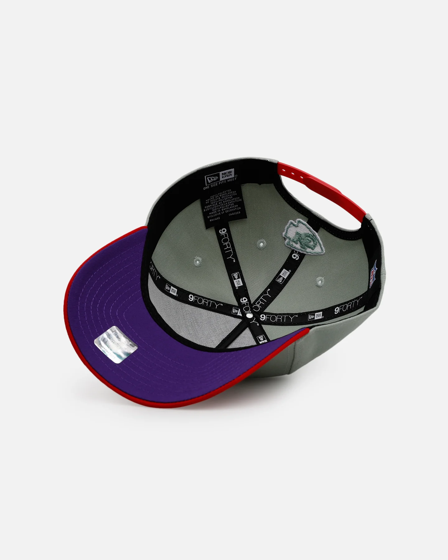New Era Kansas City Chiefs 'All I Want For Christmas' 9FORTY A-Frame Snapback Green/Red - Image 6