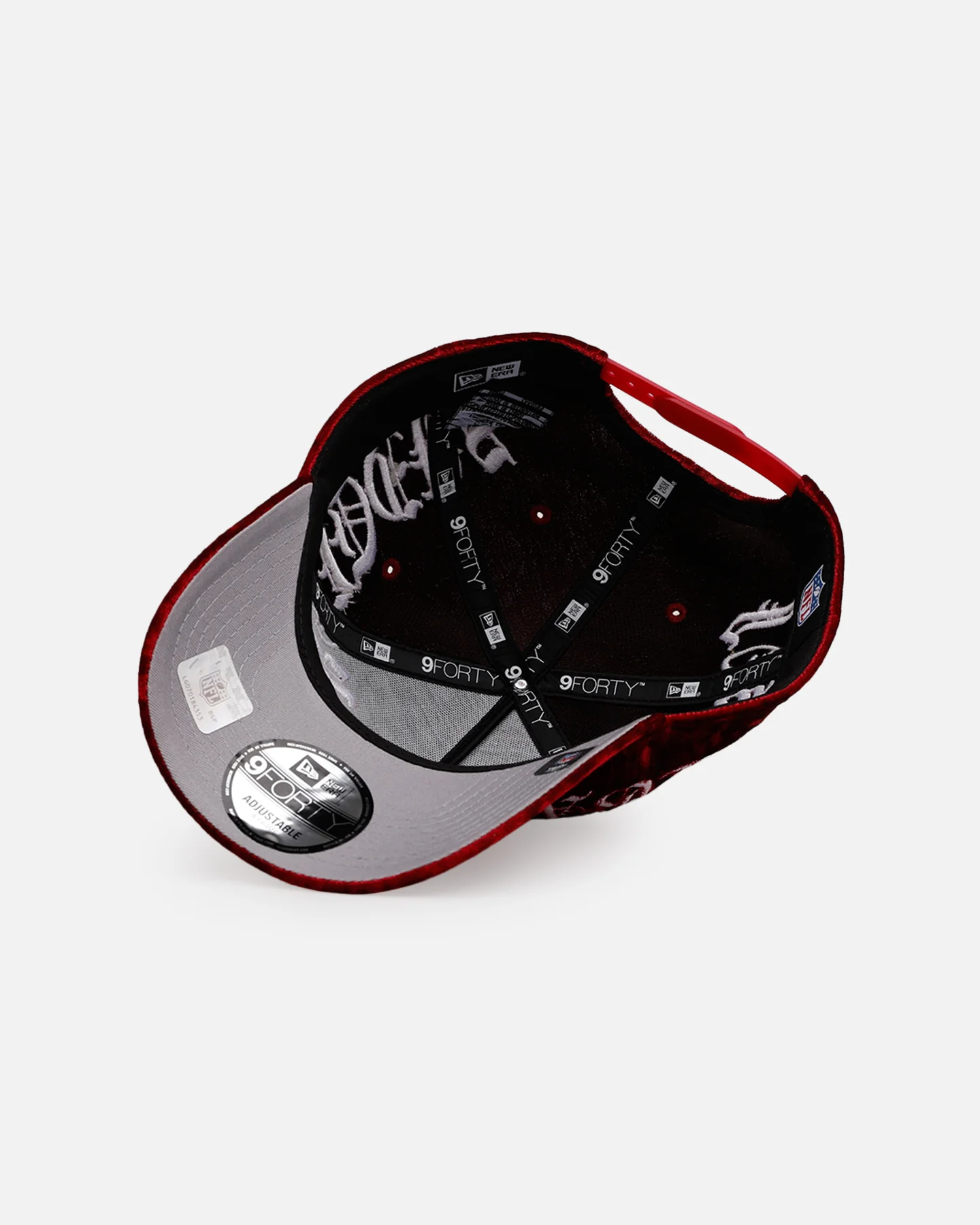 New Era Las Vegas Raiders 'Velvet Gothic Script' 9FORTY A-Frame Snapback Maroon - Image 7
