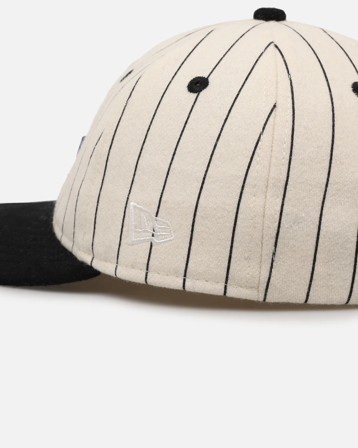New Era Los Angeles Dodgers 9FIFTY Retro Crown Strapback Off White/Black - Image 2