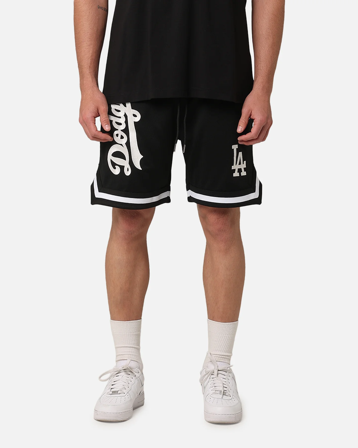 New Era Los Angeles Dodgers Mesh Glow Shorts Black - Image 2