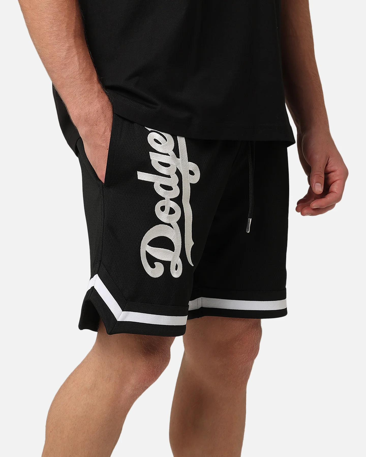 New Era Los Angeles Dodgers Mesh Glow Shorts Black - Image 4