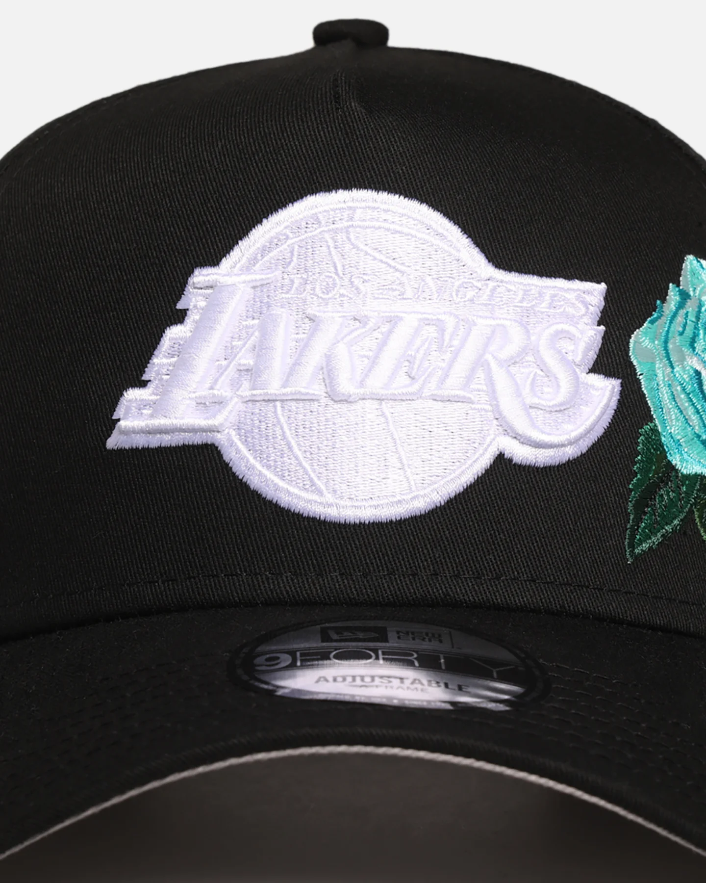 New Era Los Angeles Lakers 'Aqua Rose Embroidery' 9FORTY A-Frame Snapback Black/Aqua - Image 5