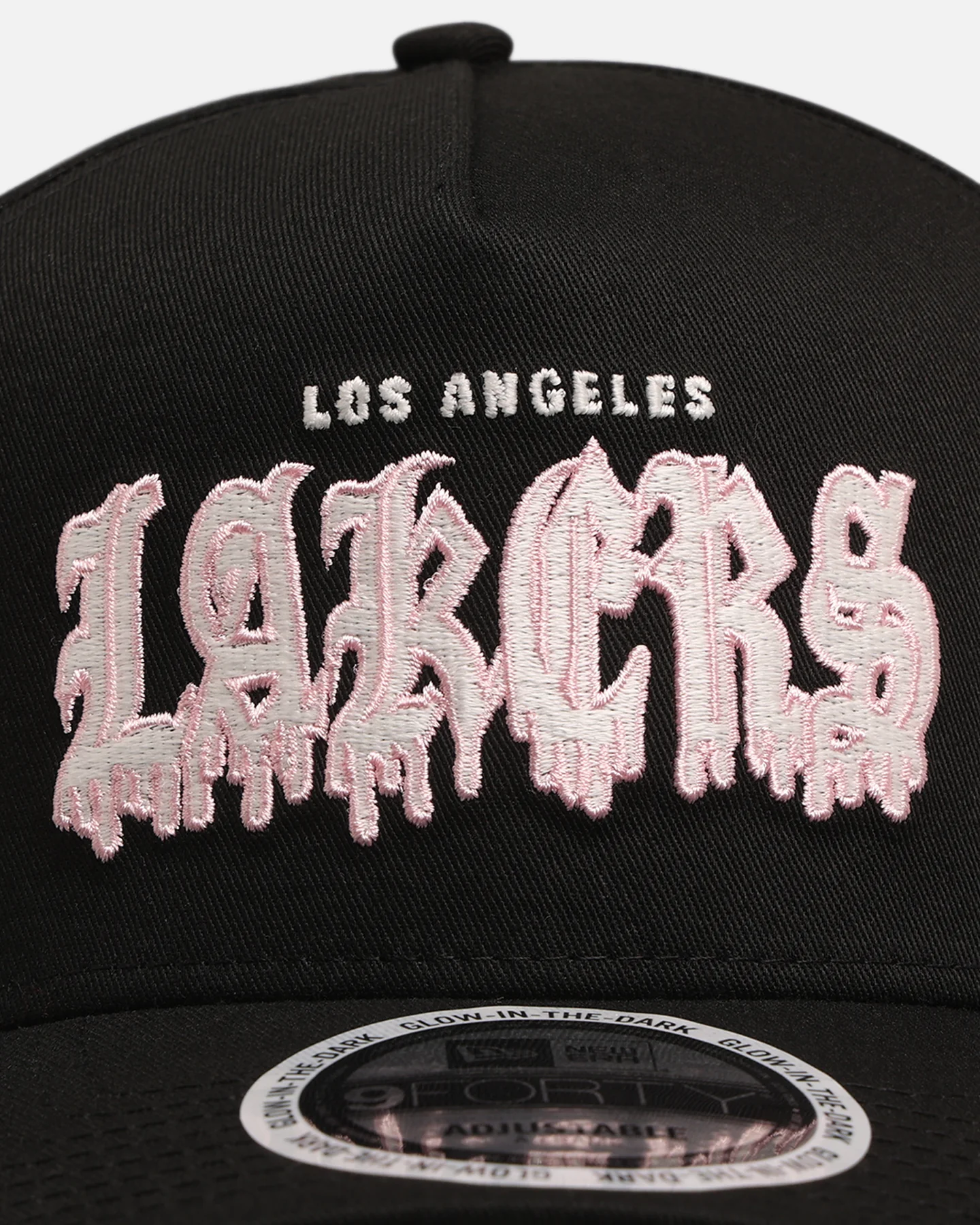 New Era Los Angeles Lakers 'Drip Glow Script' 9FORTY A-Frame Snapback Black/Pink - Image 5