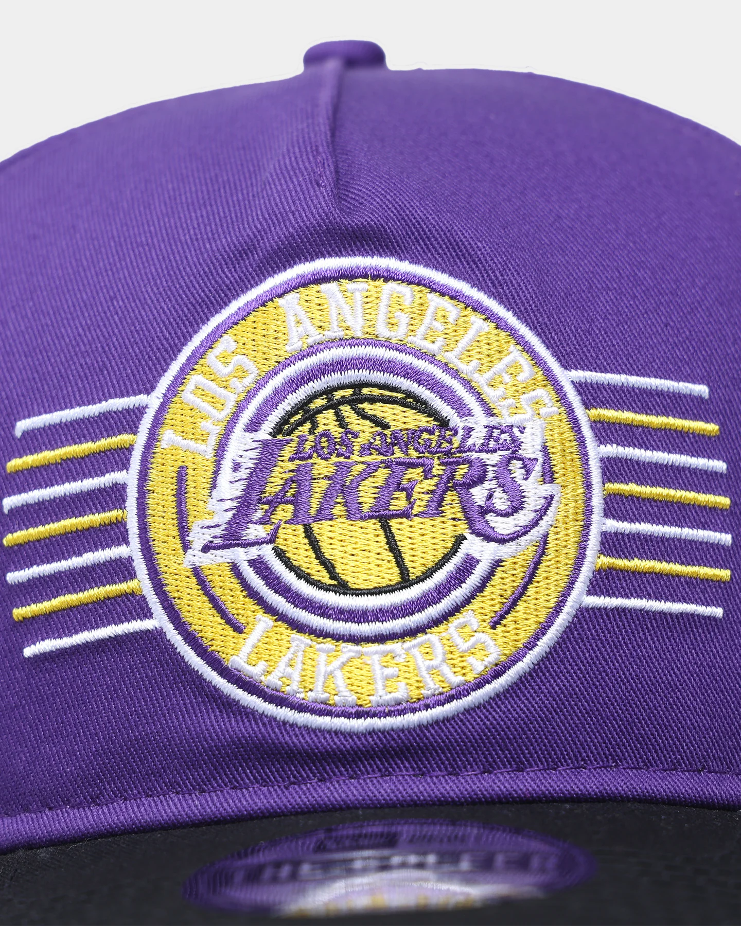 New Era Los Angeles Lakers 2-Tone Old Golfer Snapback Purple - Image 6