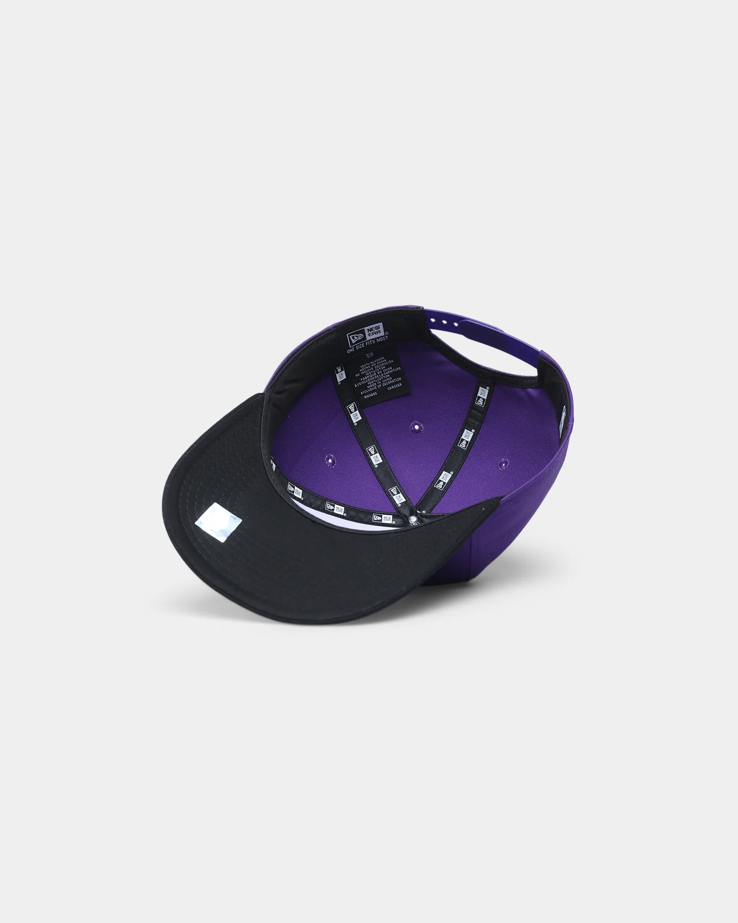 New Era Los Angeles Lakers 2-Tone Old Golfer Snapback Purple - Image 7