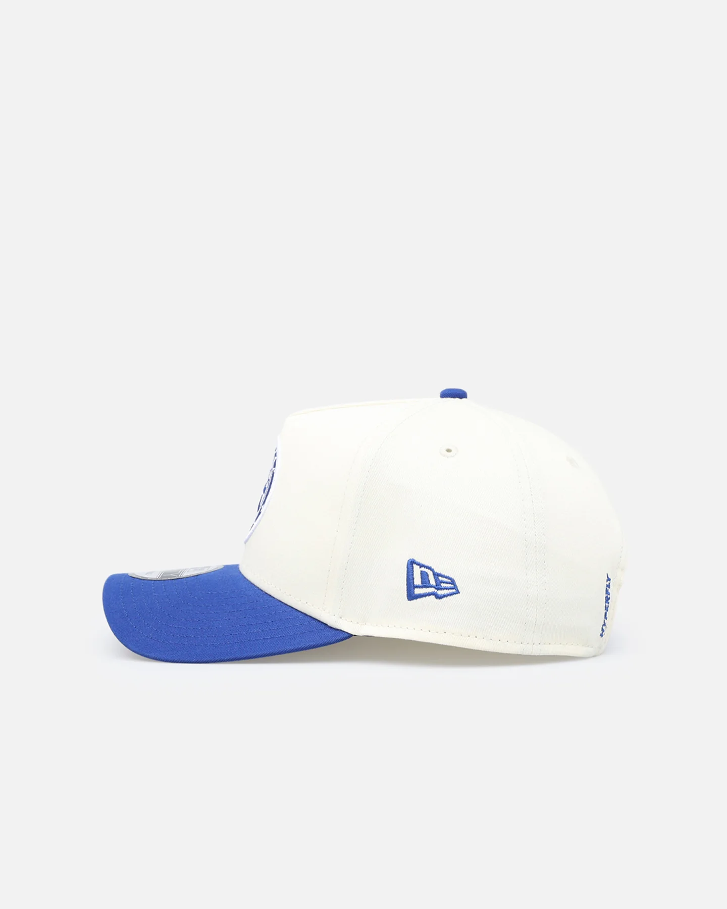 New Era Philadelphia 76ers 'NBA X Hyperfly' 9FORTY A-Frame Snapback Chrome White - Image 4