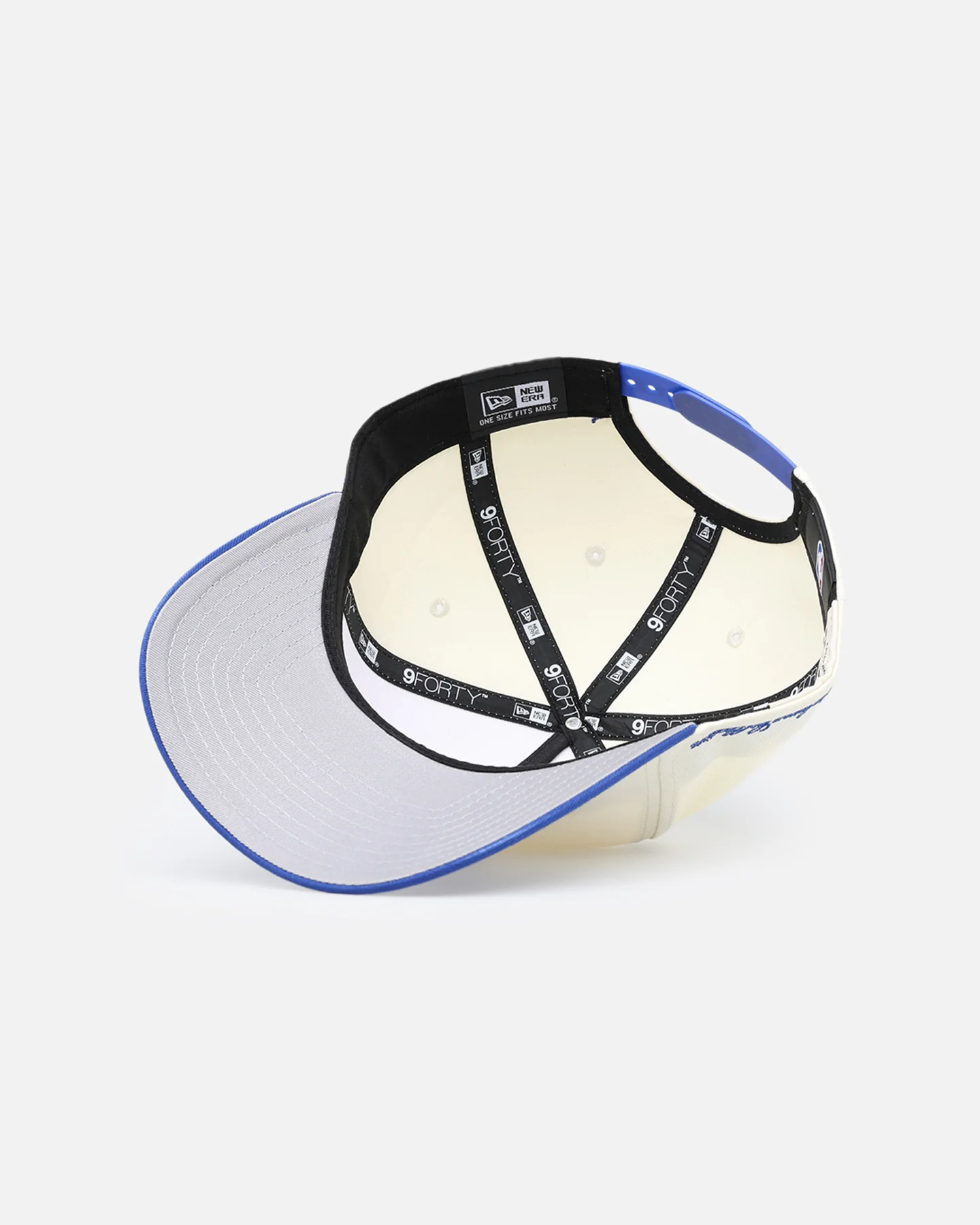New Era Philadelphia 76ers 'NBA X Hyperfly' 9FORTY A-Frame Snapback Chrome White - Image 6