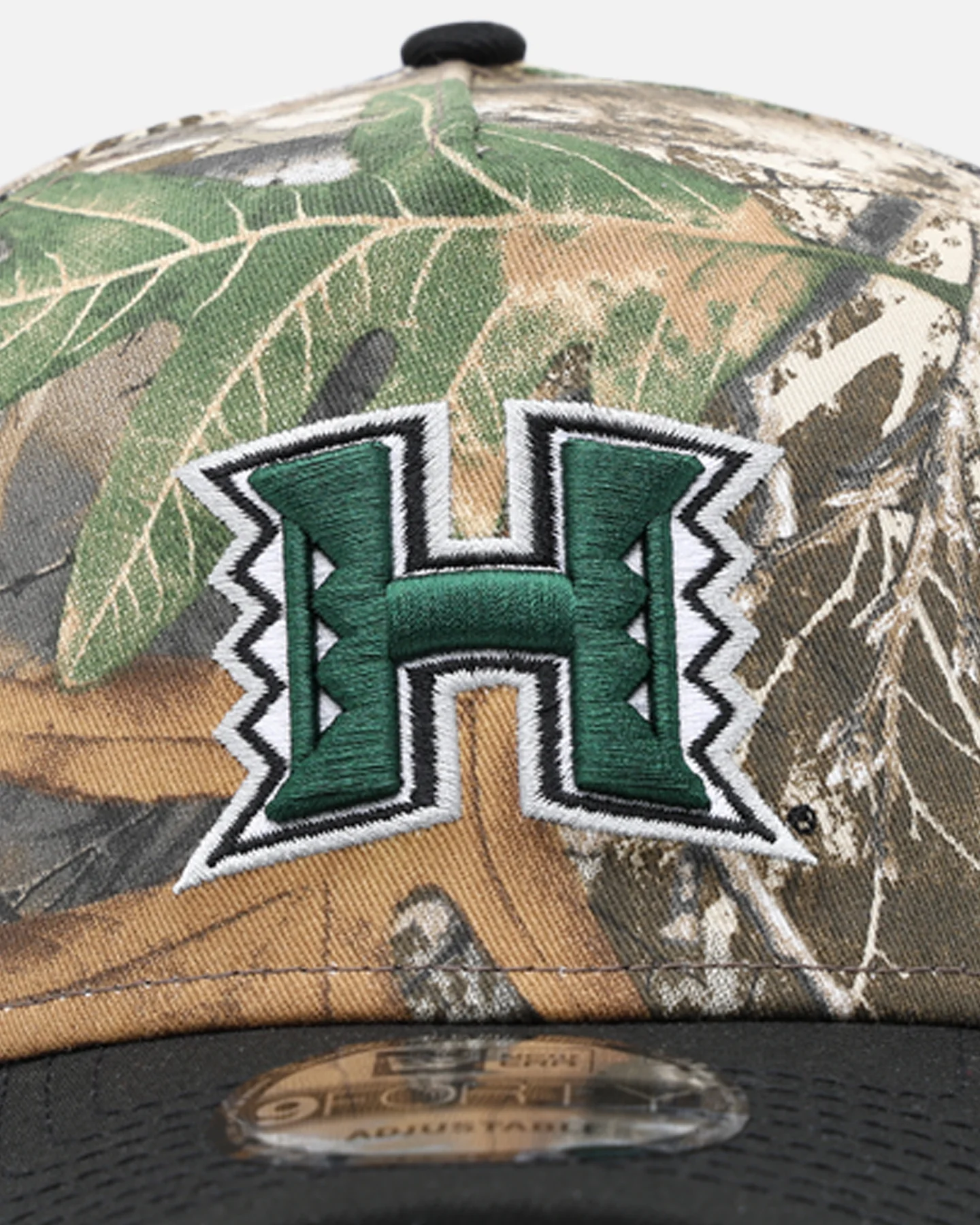 New Era NCAA Hawaii Rainbow Warriors 'Real Tree' 9FORTY A-Frame Snapback Realtree - Image 5