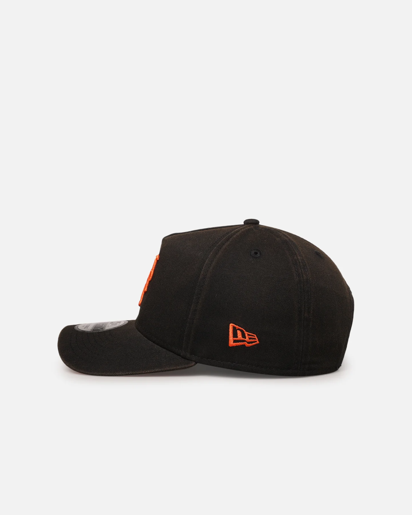 New Era New York Mets 'Sunbleached' 9FORTY A-Frame Snapback Washed Black - Image 4