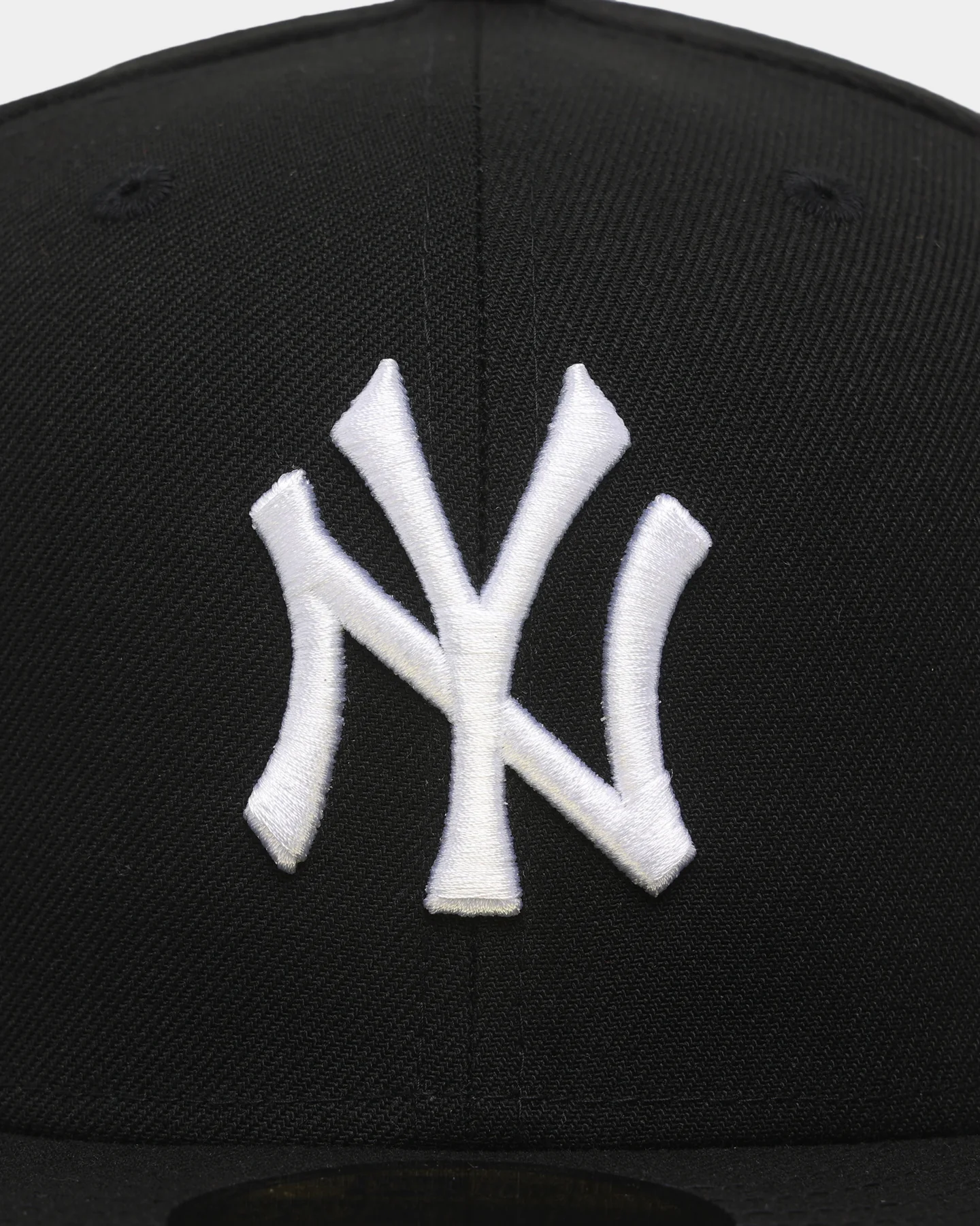 New Era New York Yankees 59FIFTY Fitted Black/White - Image 5