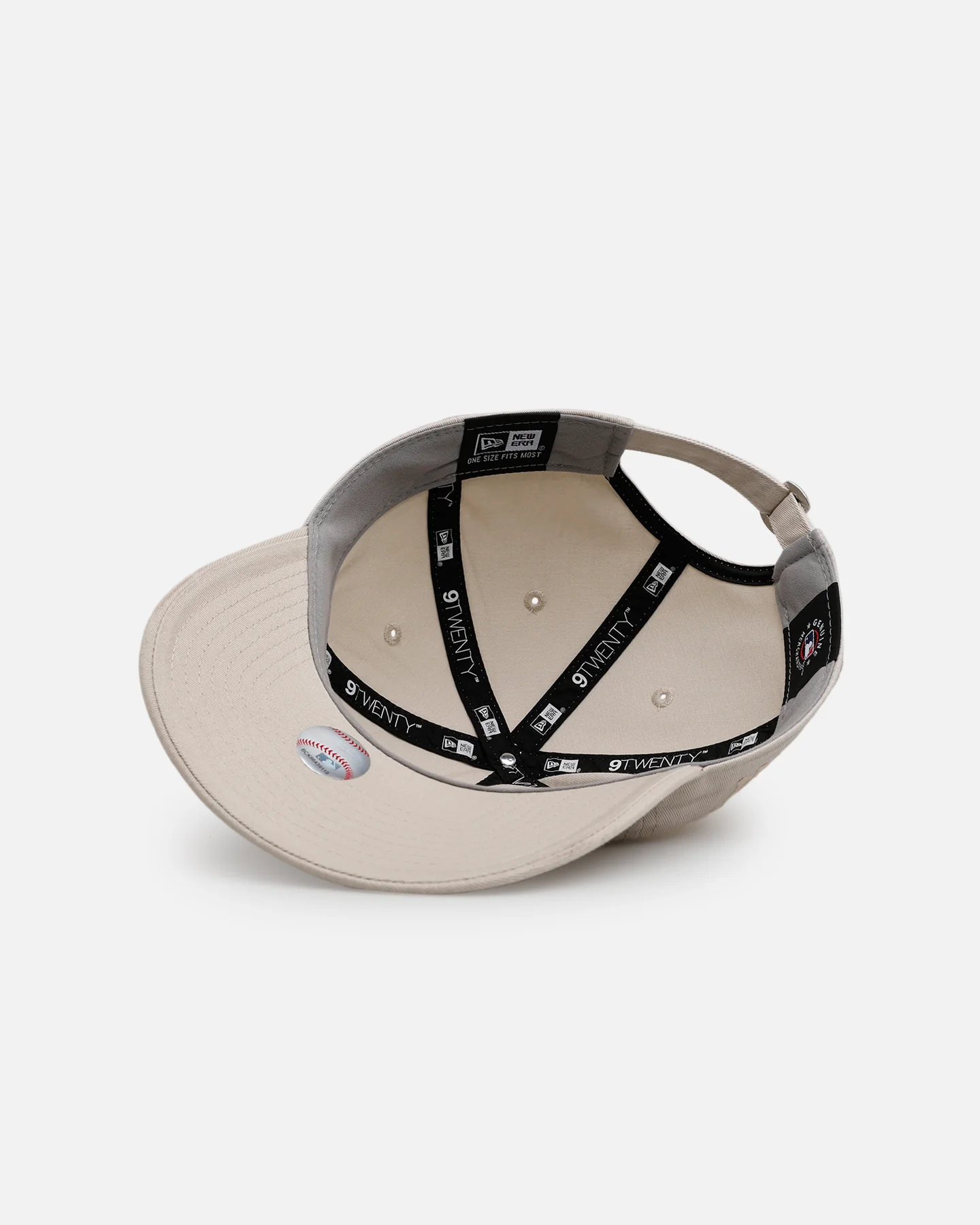 New Era New York Yankees 'Location' 9TWENTY Strapback Cream - Image 6