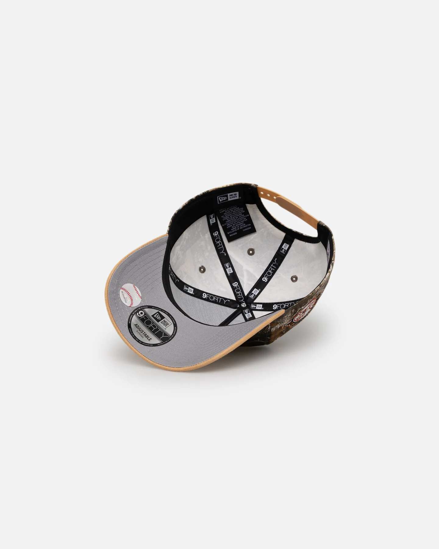 New Era New York Yankees 'Real Tree Tan Suede' 9FORTY A-Frame Snapback Real Tree - Image 6