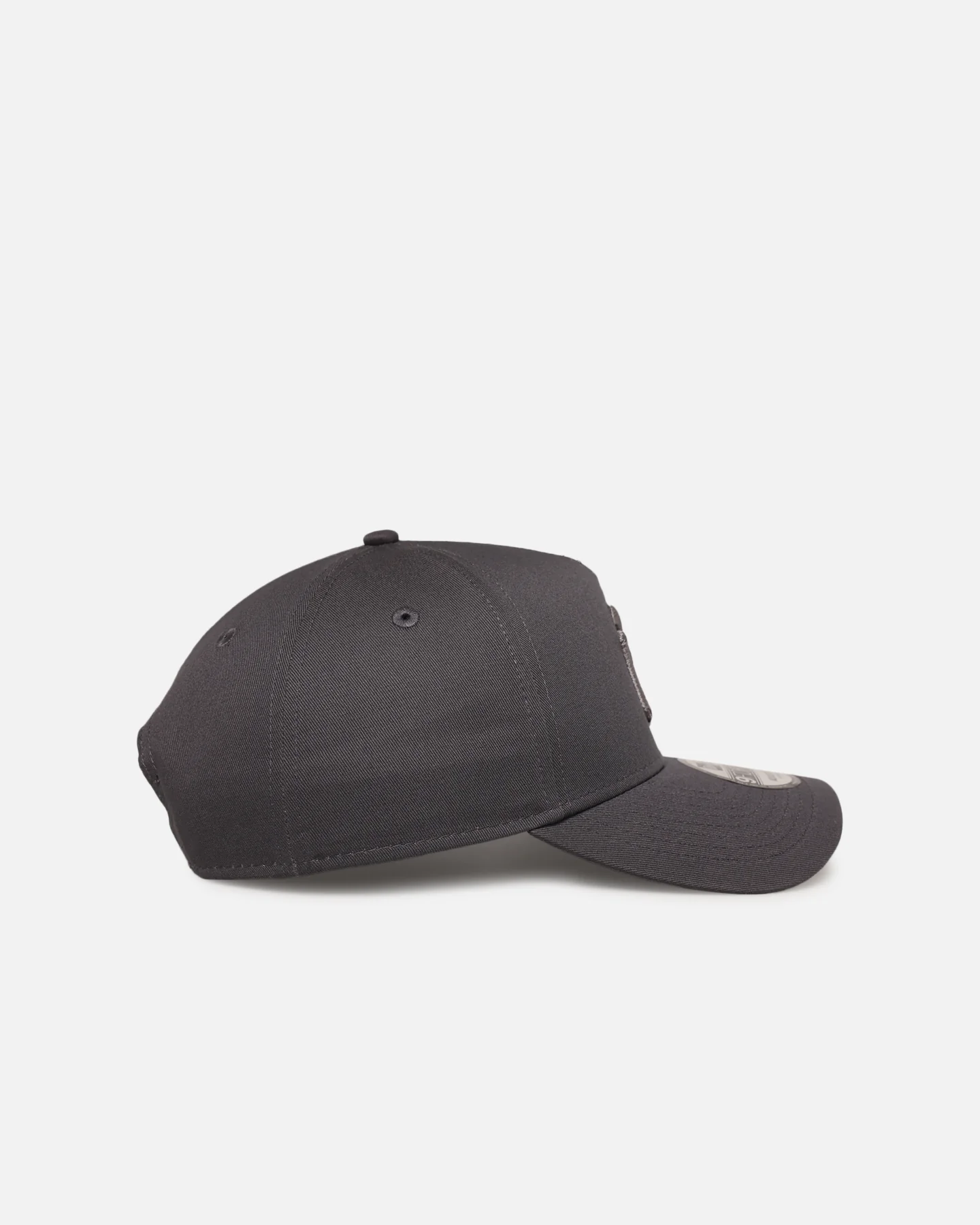 New Era New York Yankees 'Tonal Graphite' 9FORTY A-Frame Snapback Graphite - Image 3