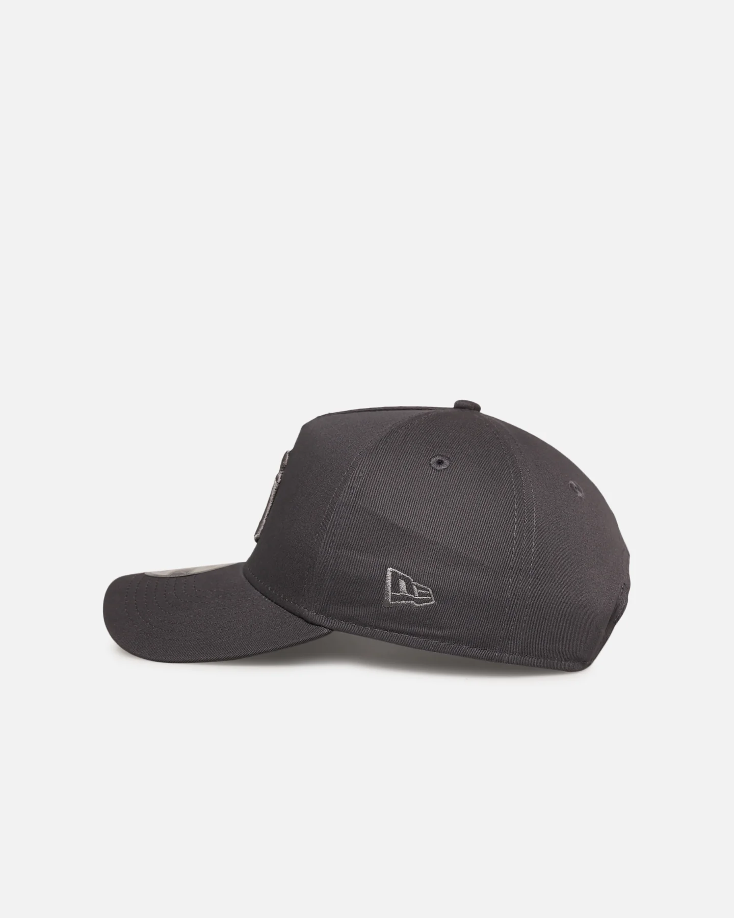 New Era New York Yankees 'Tonal Graphite' 9FORTY A-Frame Snapback Graphite - Image 4