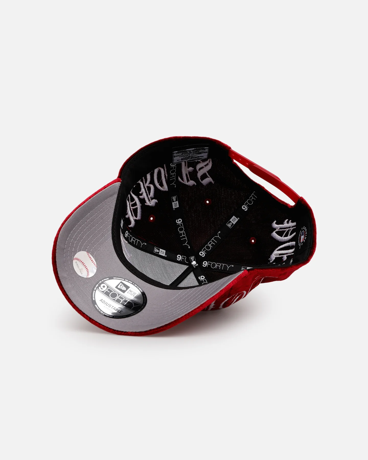 New Era New York Yankees 'Velvet Gothic Script' 9FORTY A-Frame Snapback Maroon - Image 7