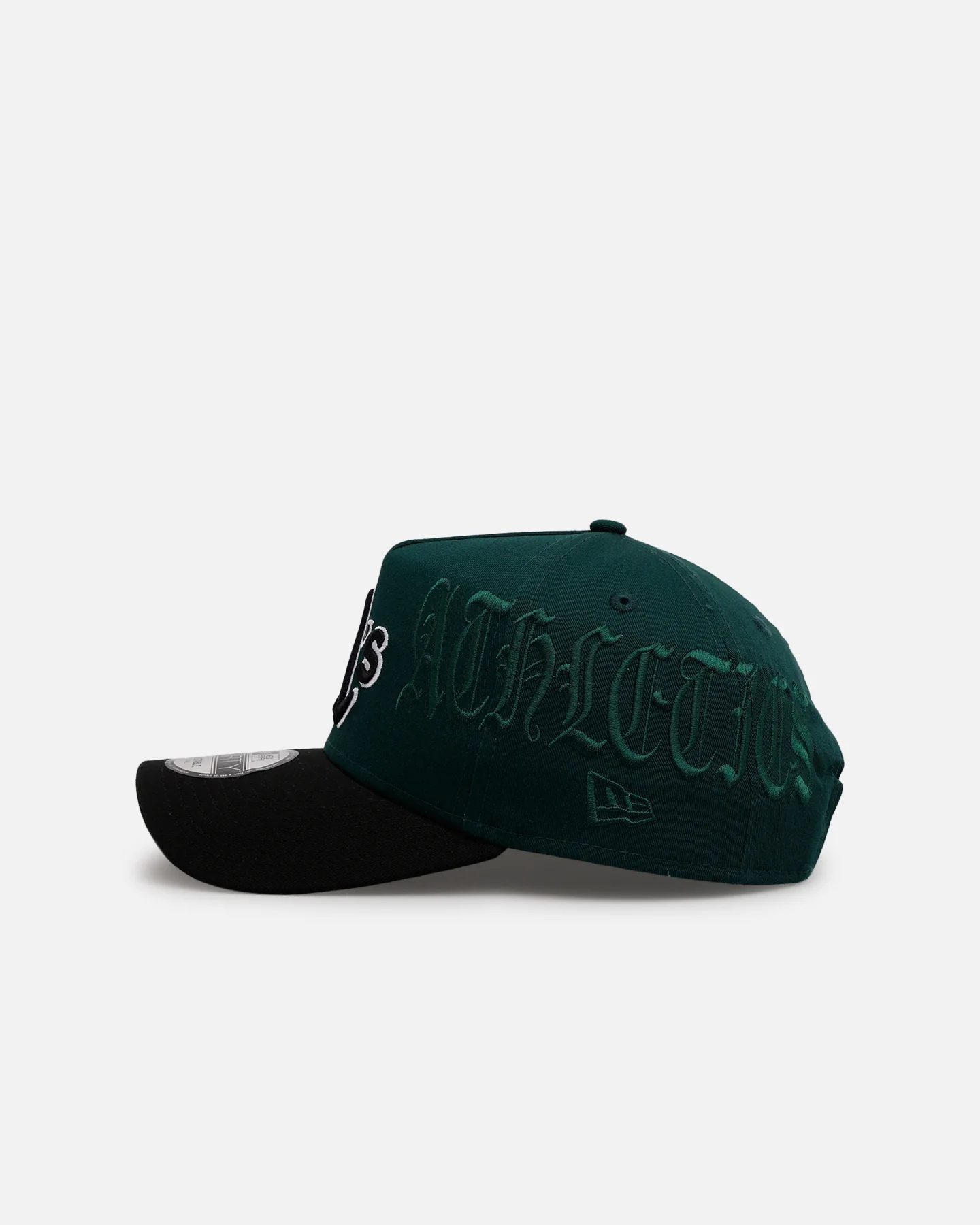 New Era Oakland Athletics 'Gothic Script Two Tone' 9FORTY A-Frame Snapback Dark Green/Black - Image 4