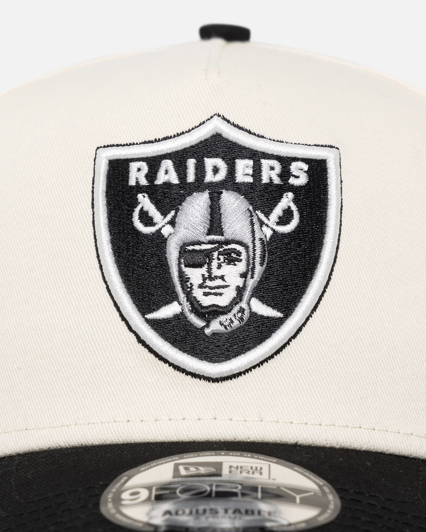 New Era Oakland Raiders 'NFL City Originals' 9FORTY A-Frame Snapback Chrome White/OTC - Image 6