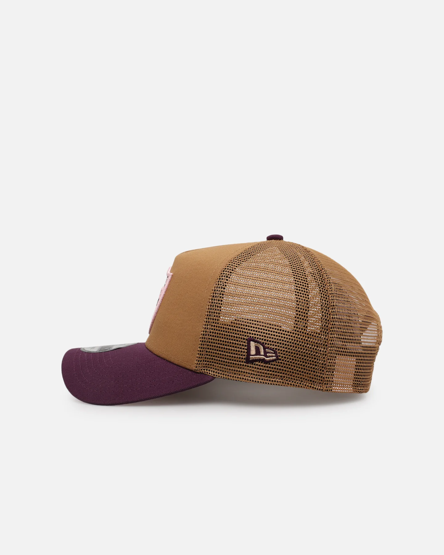New Era Oakland Raiders 'Rustic Rose' 9FORTY A-Frame Trucker Snapback Wheat - Image 4
