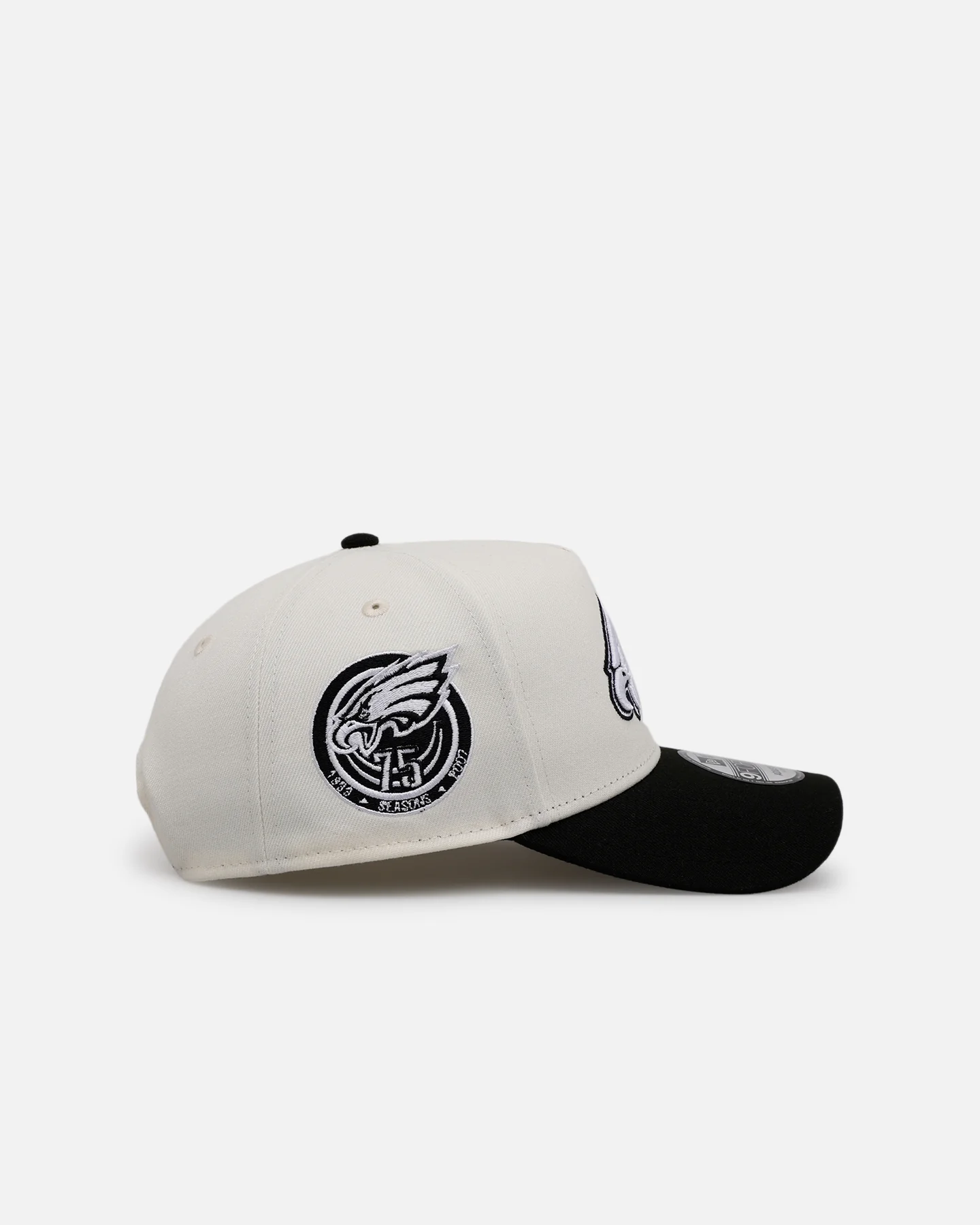New Era Philadelphia Eagles 'Chrome Black' 9FORTY A-Frame Snapback Chrome/Black - Image 3