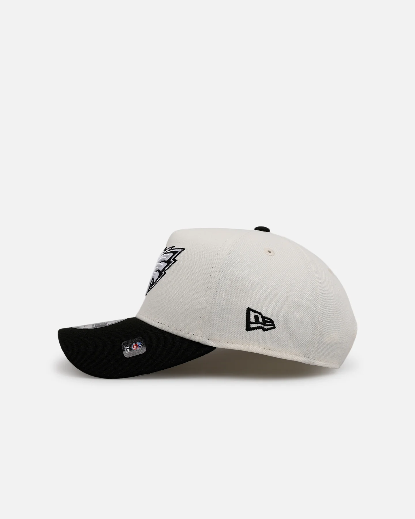 New Era Philadelphia Eagles 'Chrome Black' 9FORTY A-Frame Snapback Chrome/Black - Image 4