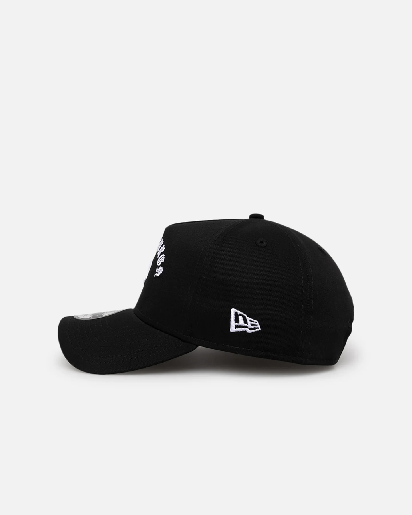 New Era Pittsburgh Pirates 'Gothic Arch' 9FORTY A-Frame Snapback Black/White - Image 4